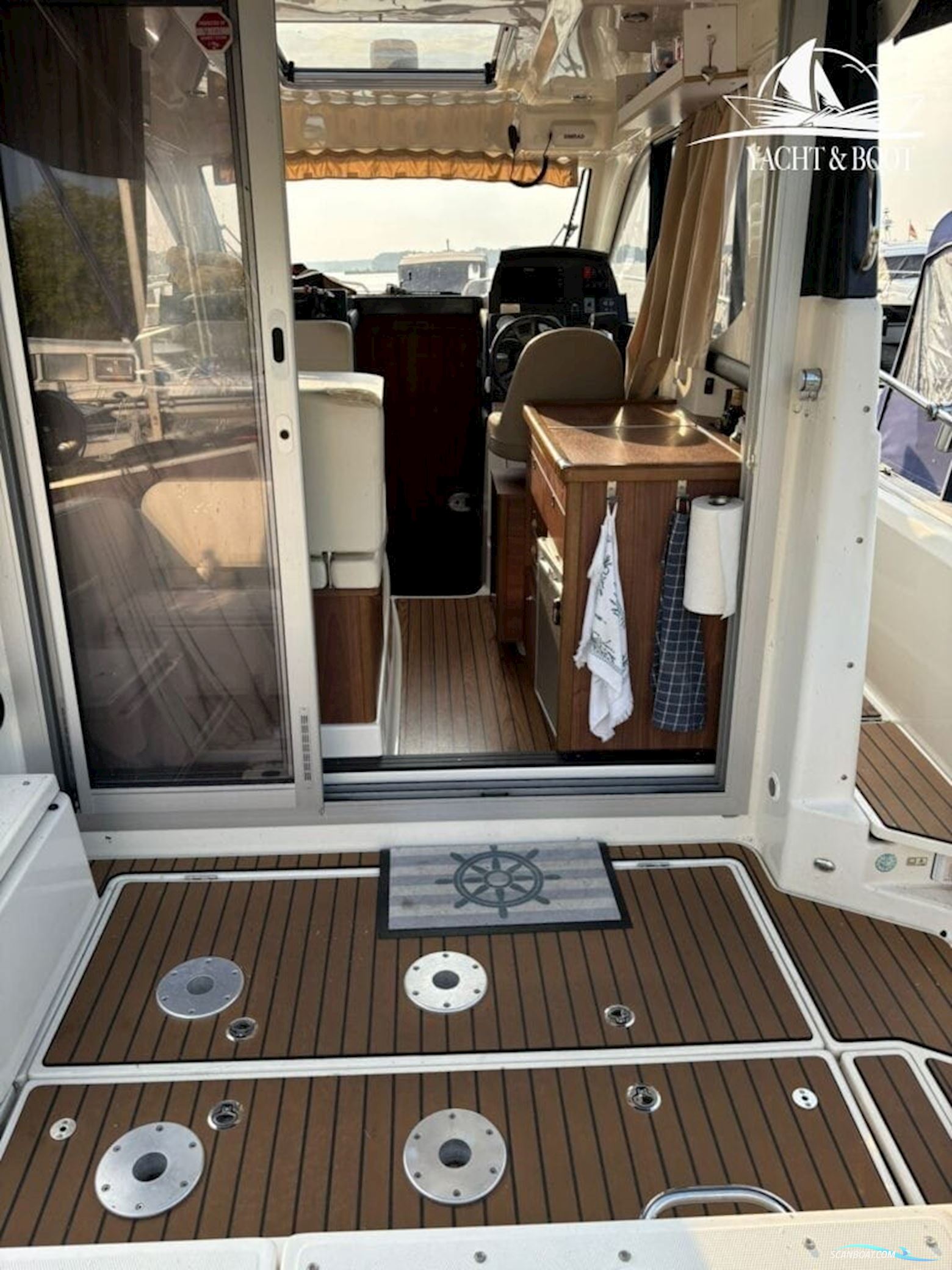 Quicksilver Activ 855 Cruiser