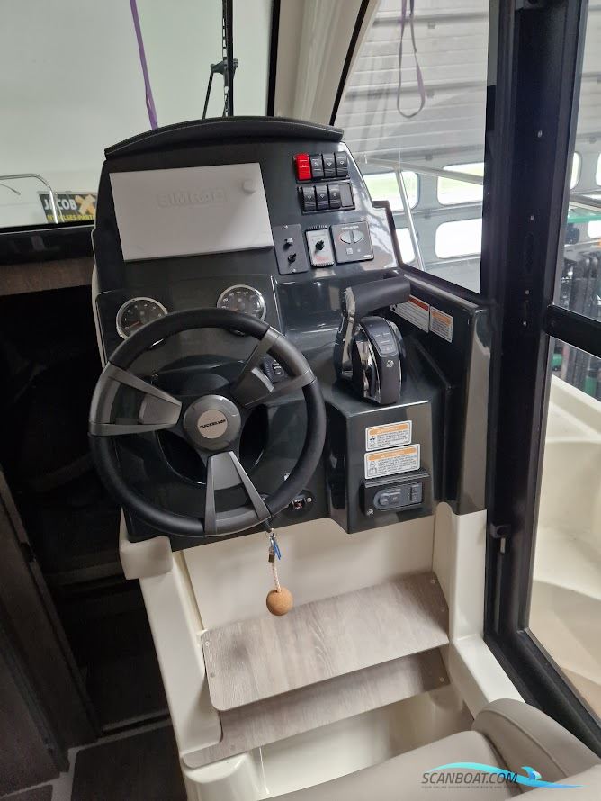 Quicksilver Activ 905 Weekend