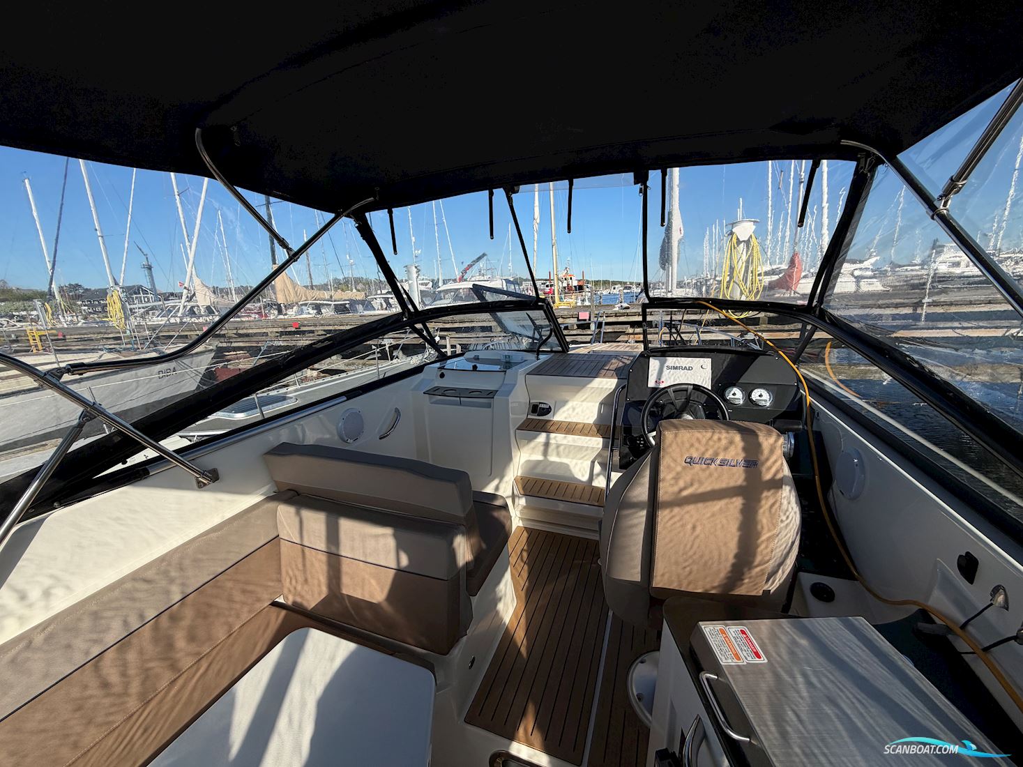 Quicksilver Active Cruiser 805