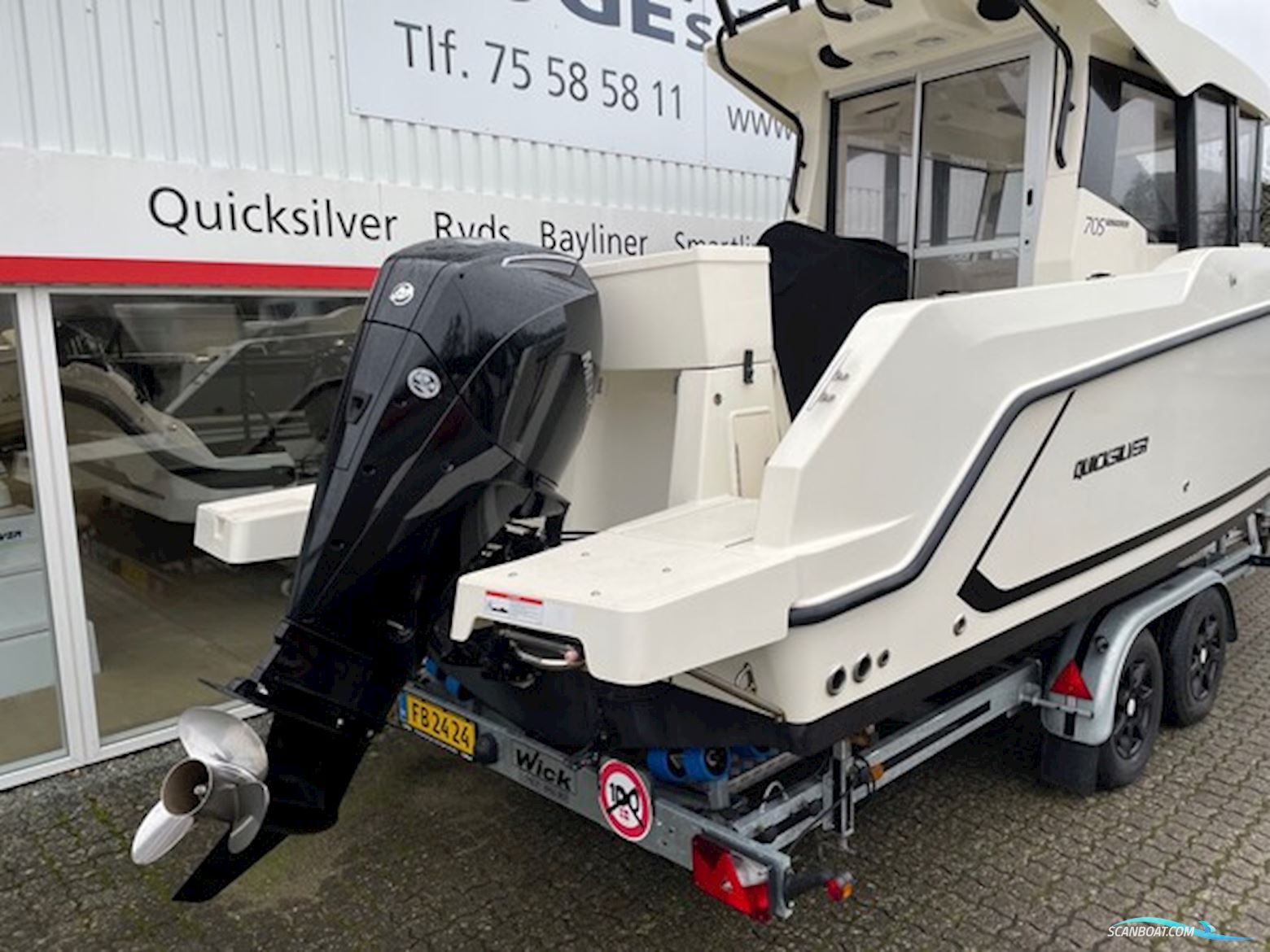 Quicksilver Captur 705 Pilothouse Med 225 hk Mercury-Efi DS 3,4L V6 XL - Alt i Udstyr.