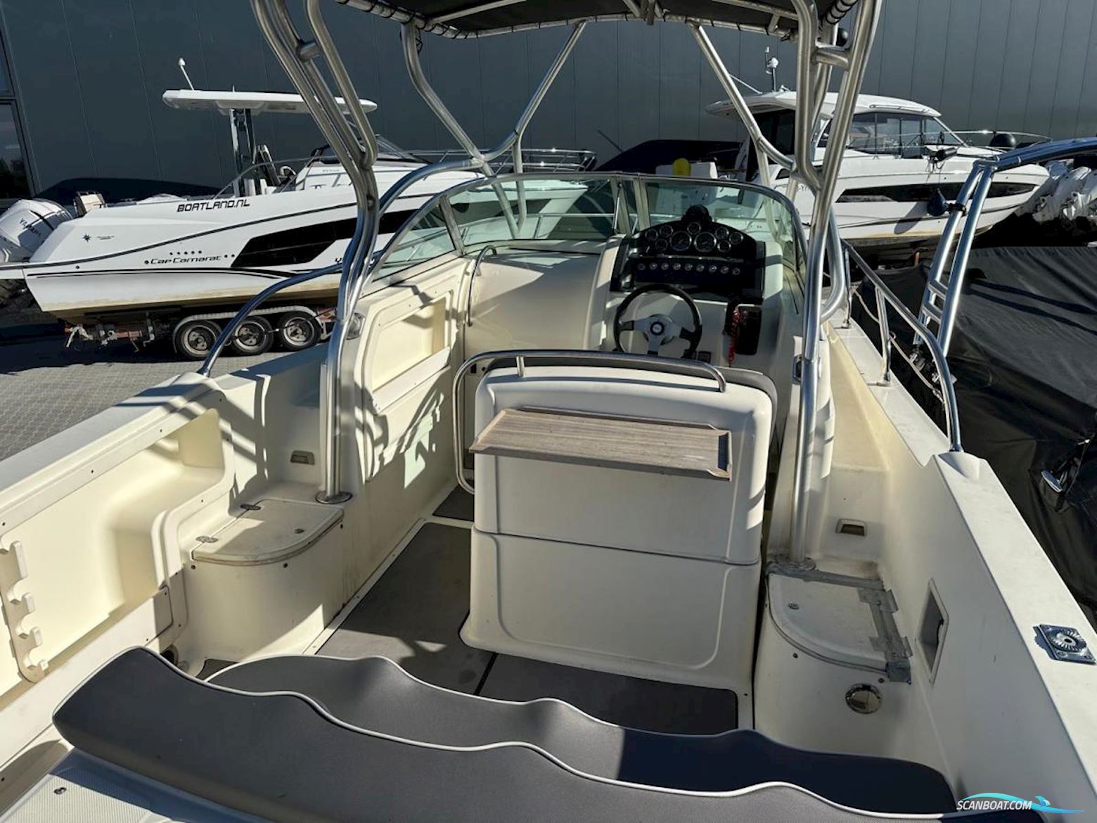 RANCRAFT RM-Yacht Ranieri RV-25 Console boat