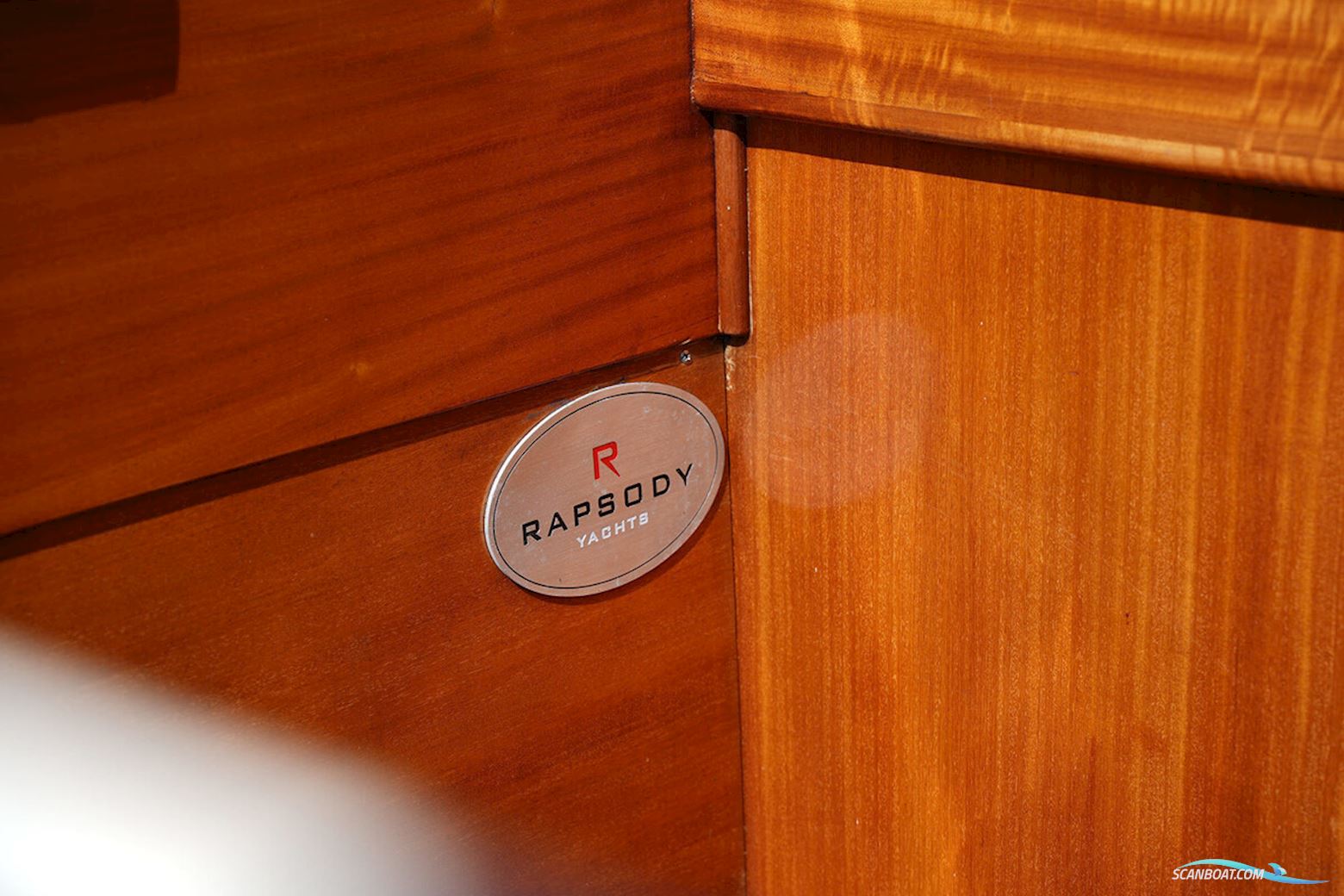 Rapsody 29 OC-F Oyster White Limited Edition