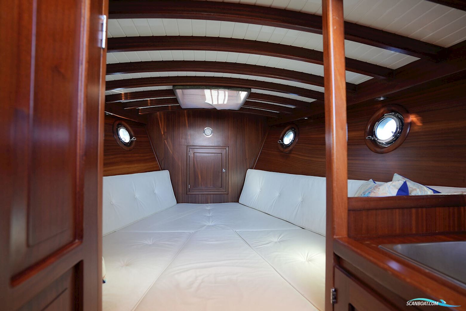 Rapsody 29 OC-F Oyster White Limited Edition