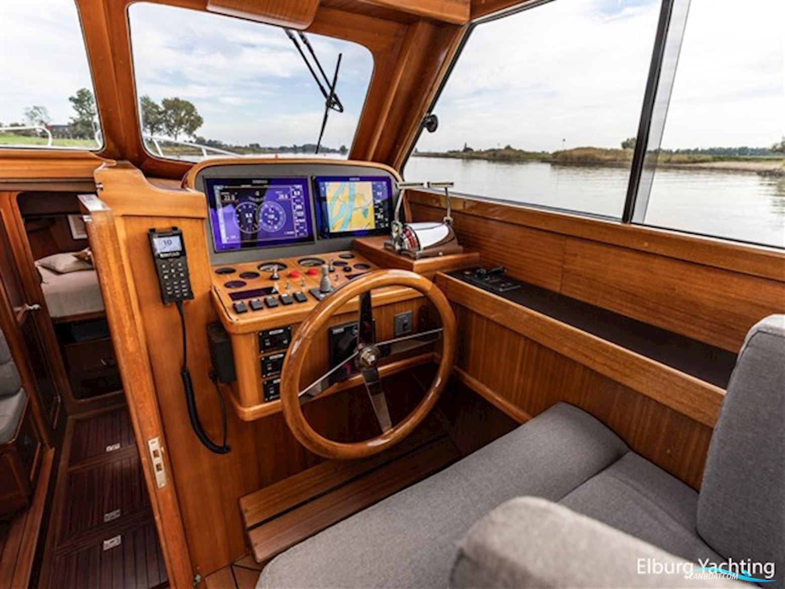 Rapsody 40 Offshore
