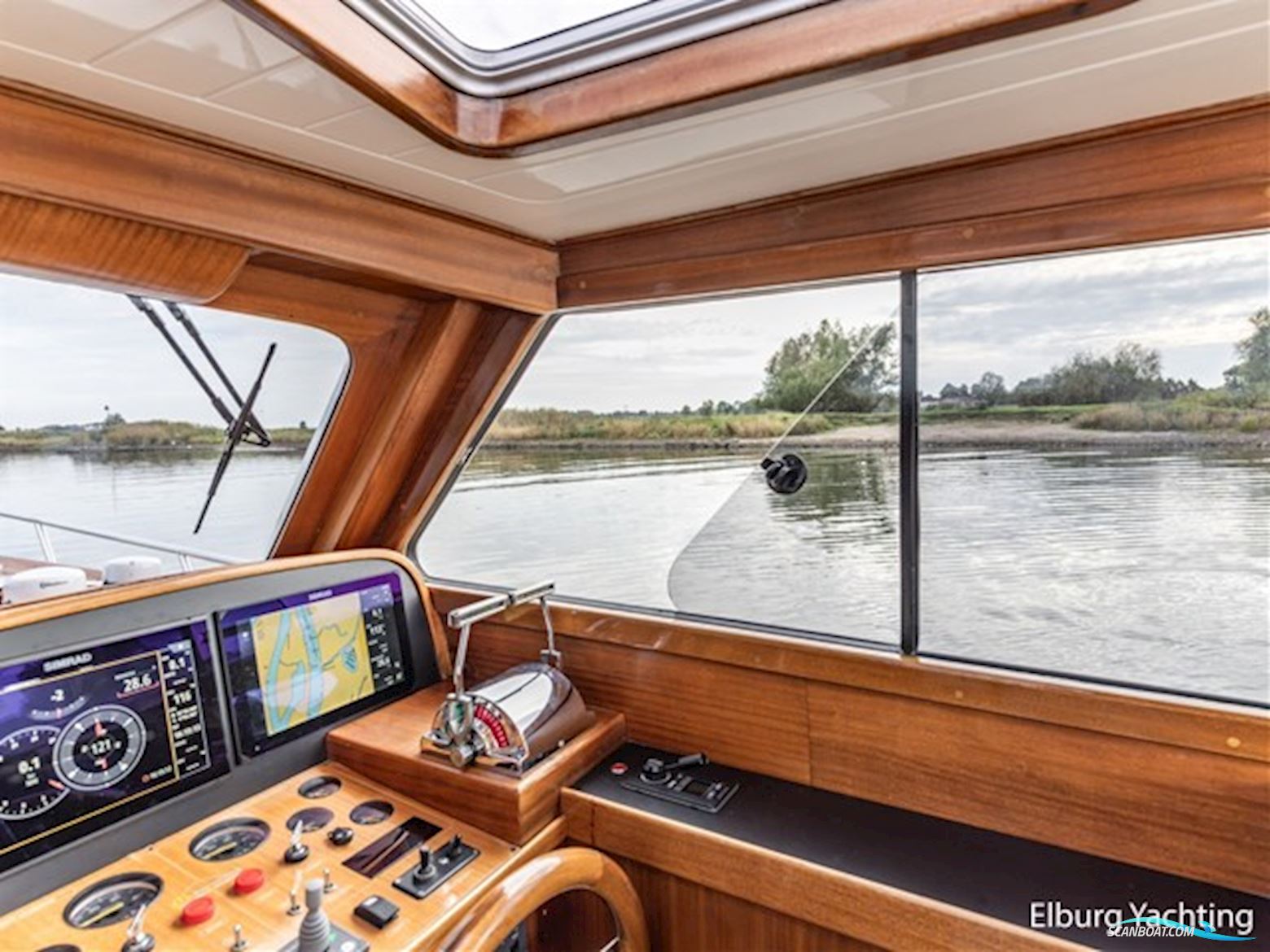 Rapsody 40 Offshore