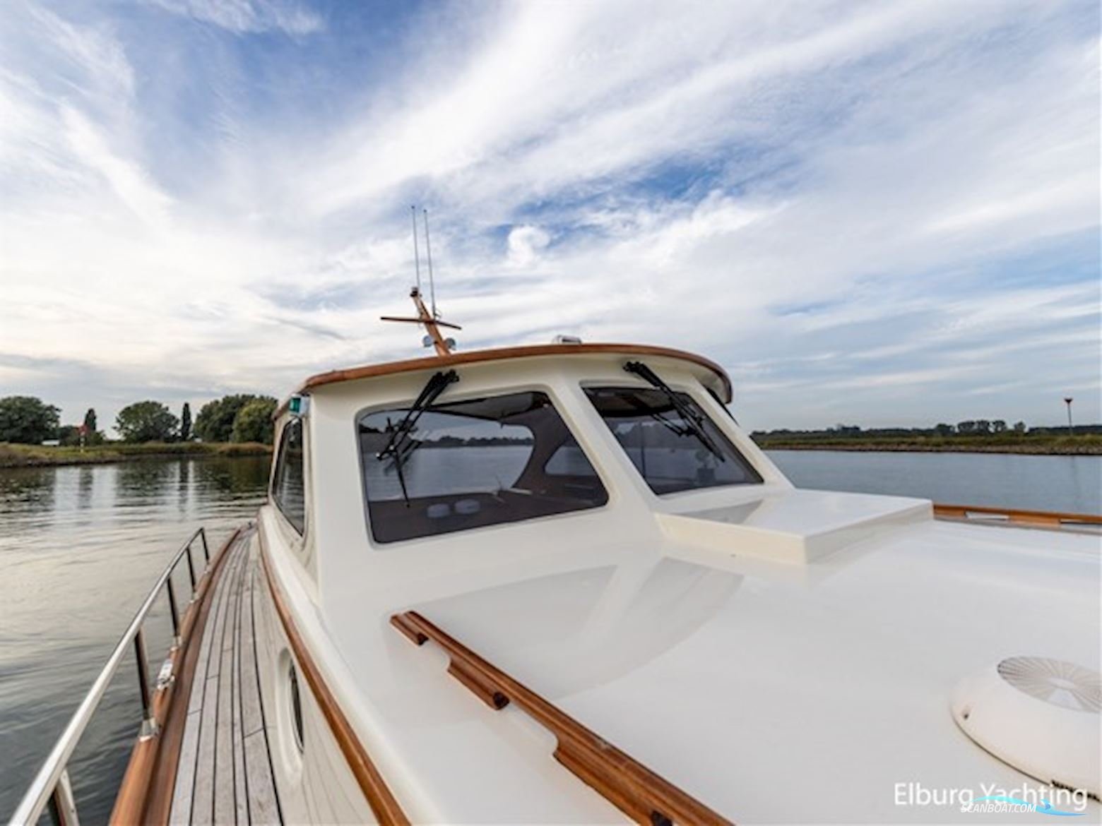 Rapsody 40 Offshore