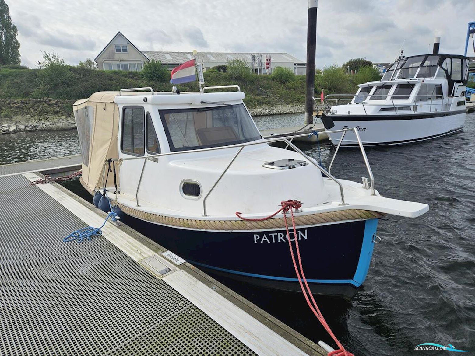 Rasker Sloop 700