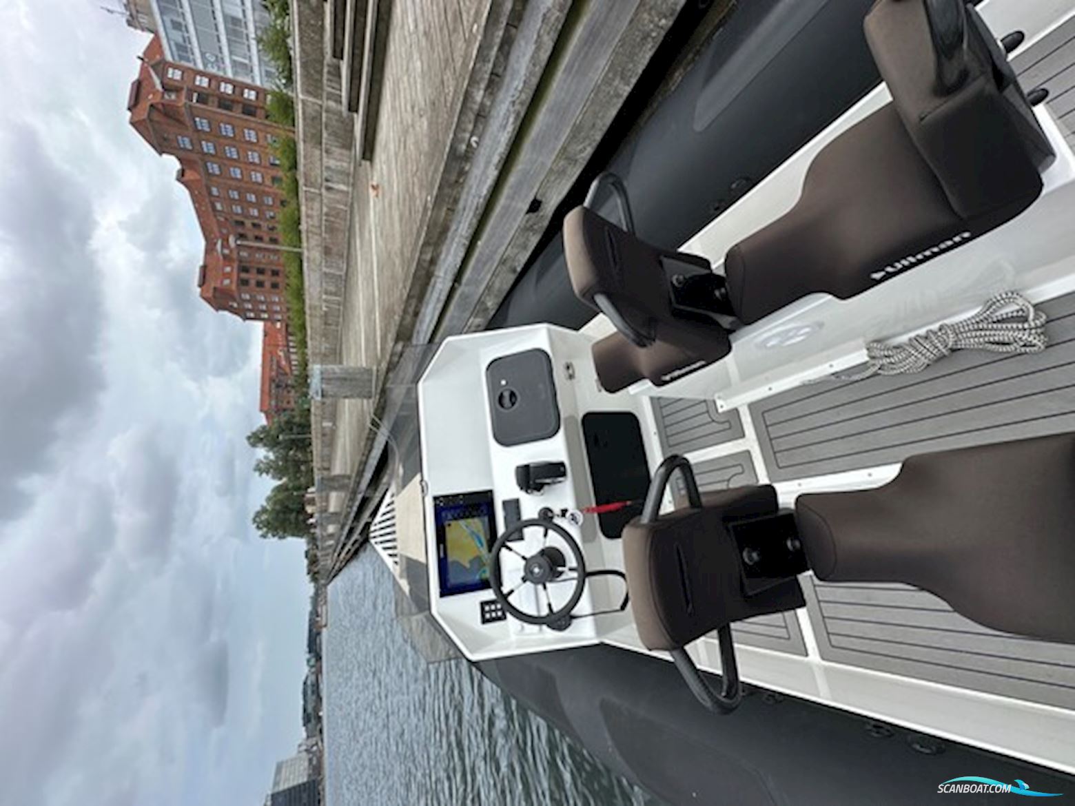 RavenRib 9m Mercury Racing 450R