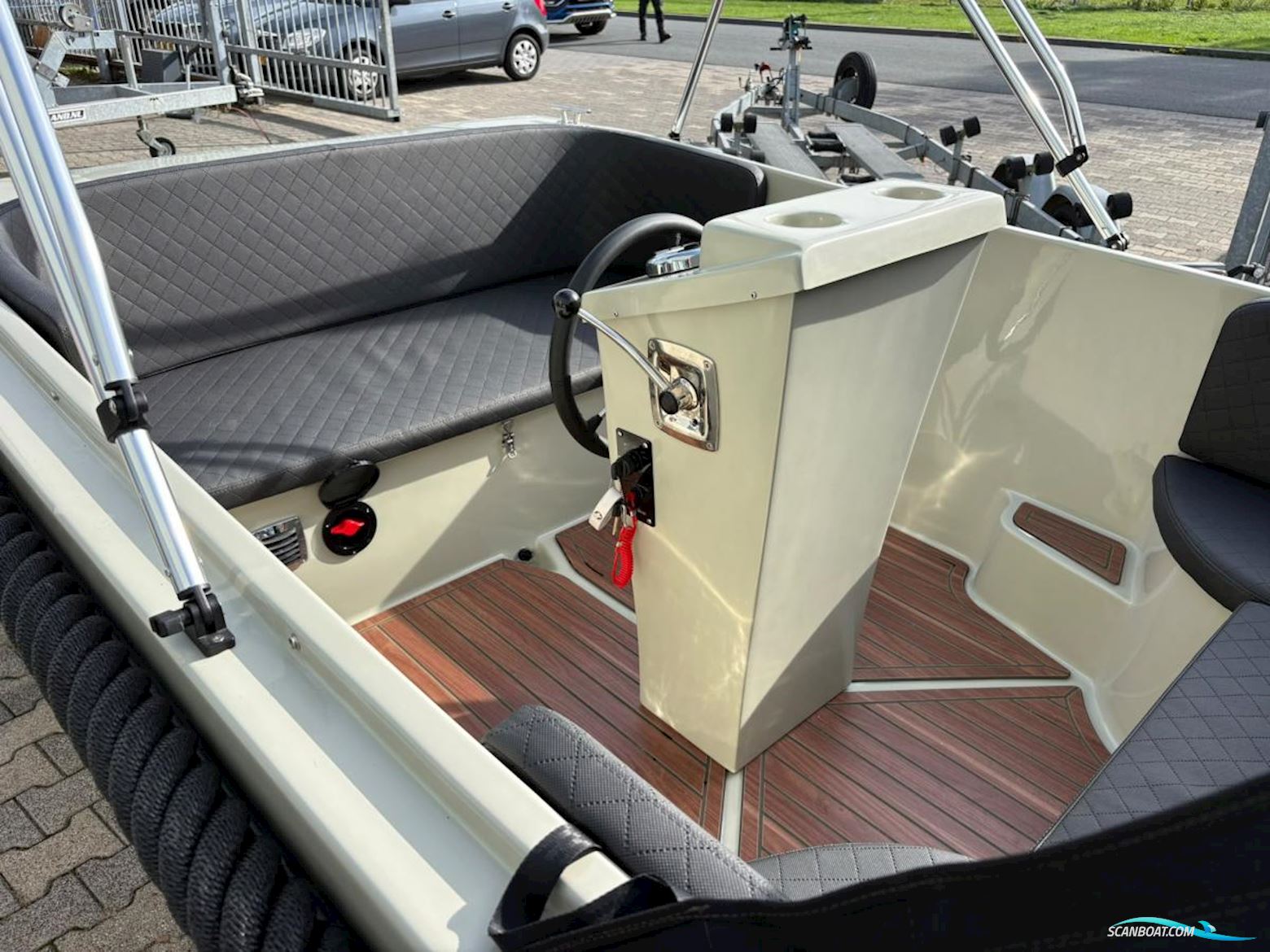 Reest Sloep 555 Tender