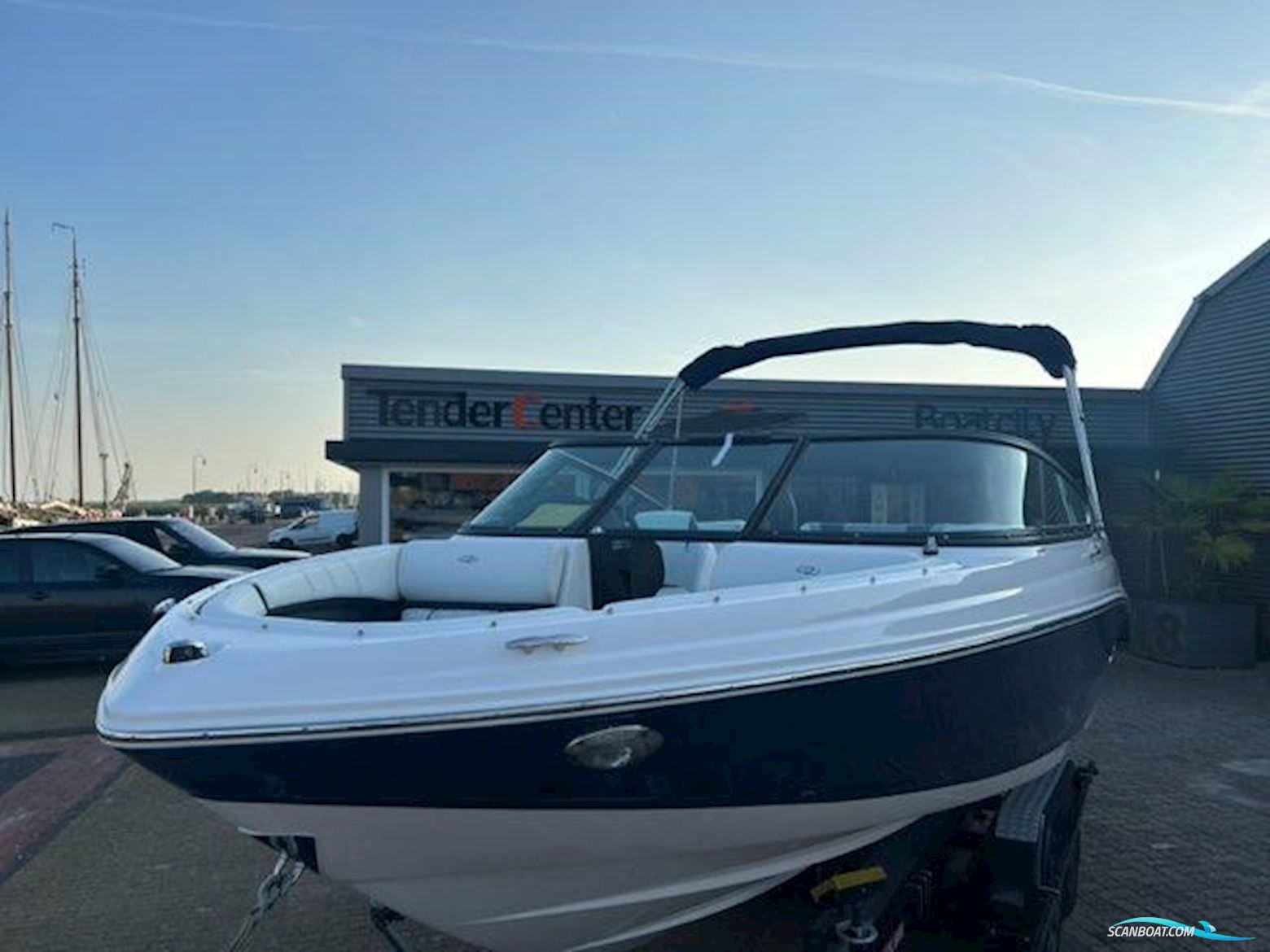 Regal 2000 ES Motorboot 2023, mit Mercruiser motor, Niederlande