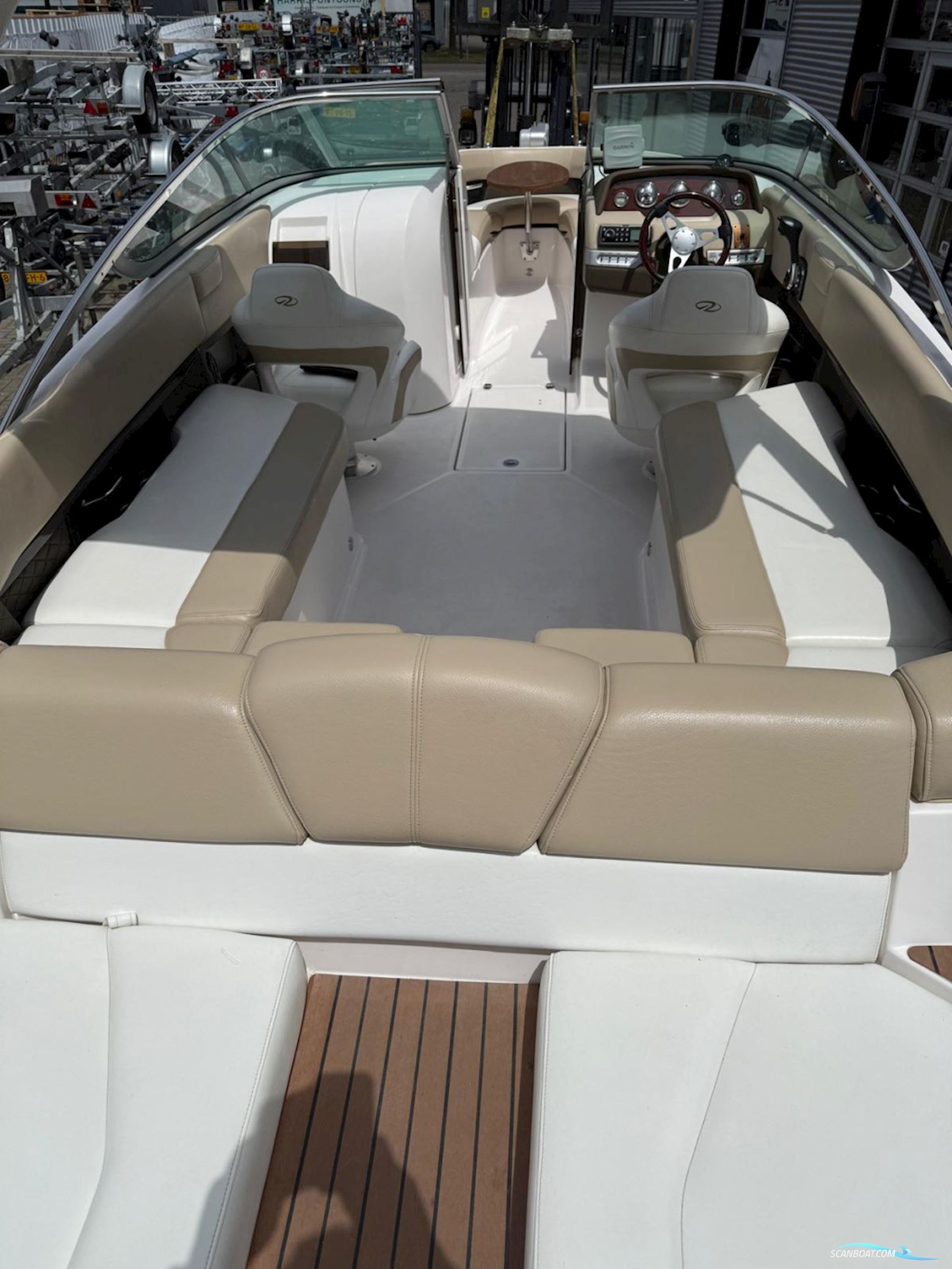 Regal 2500 Bowrider