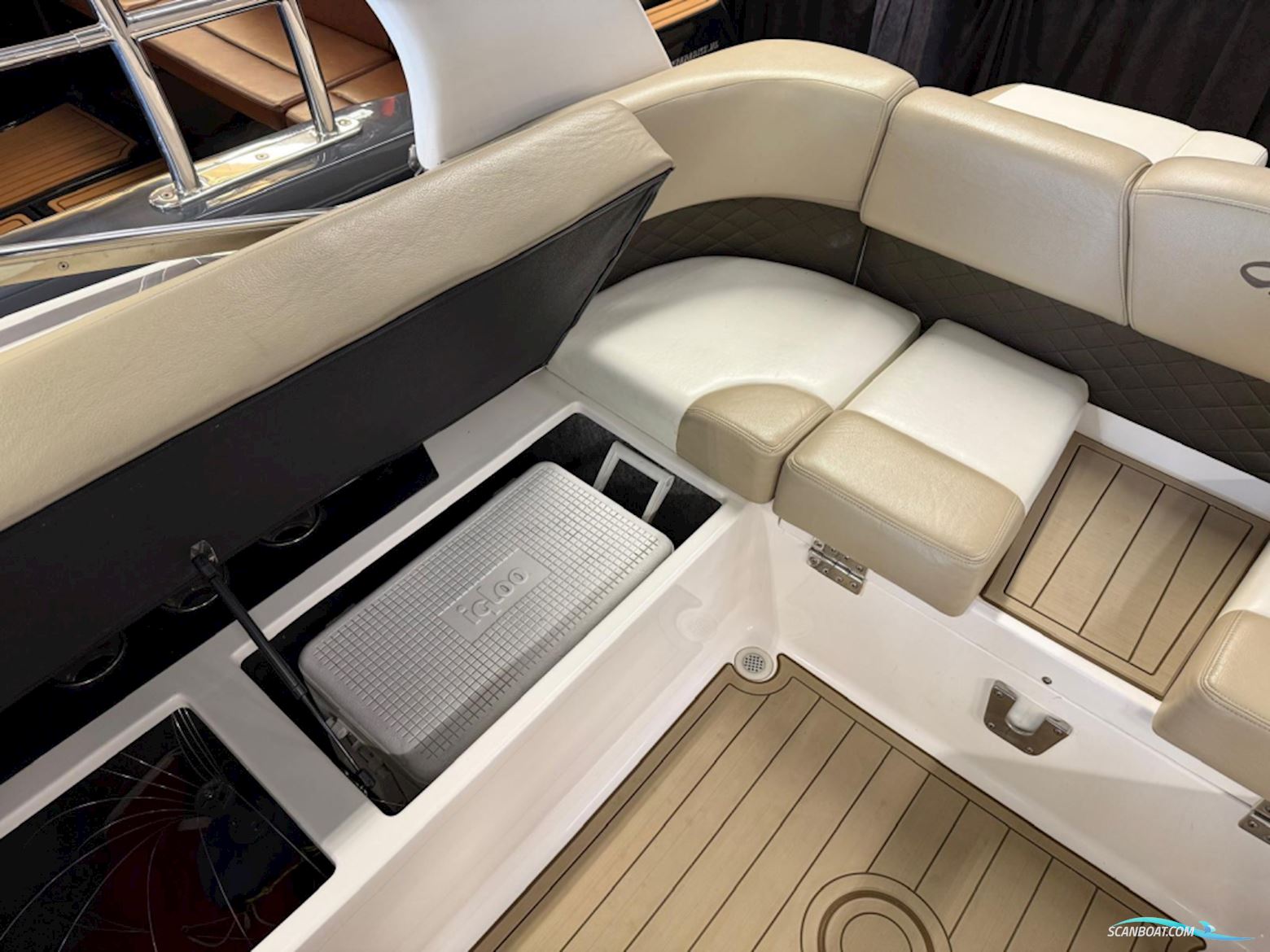 Regal 2500 Bowrider