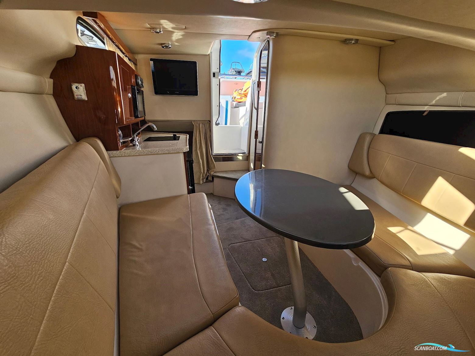 Regal 2565 Window Express