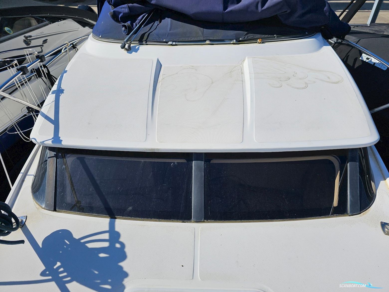 Regal 2565 Window Express