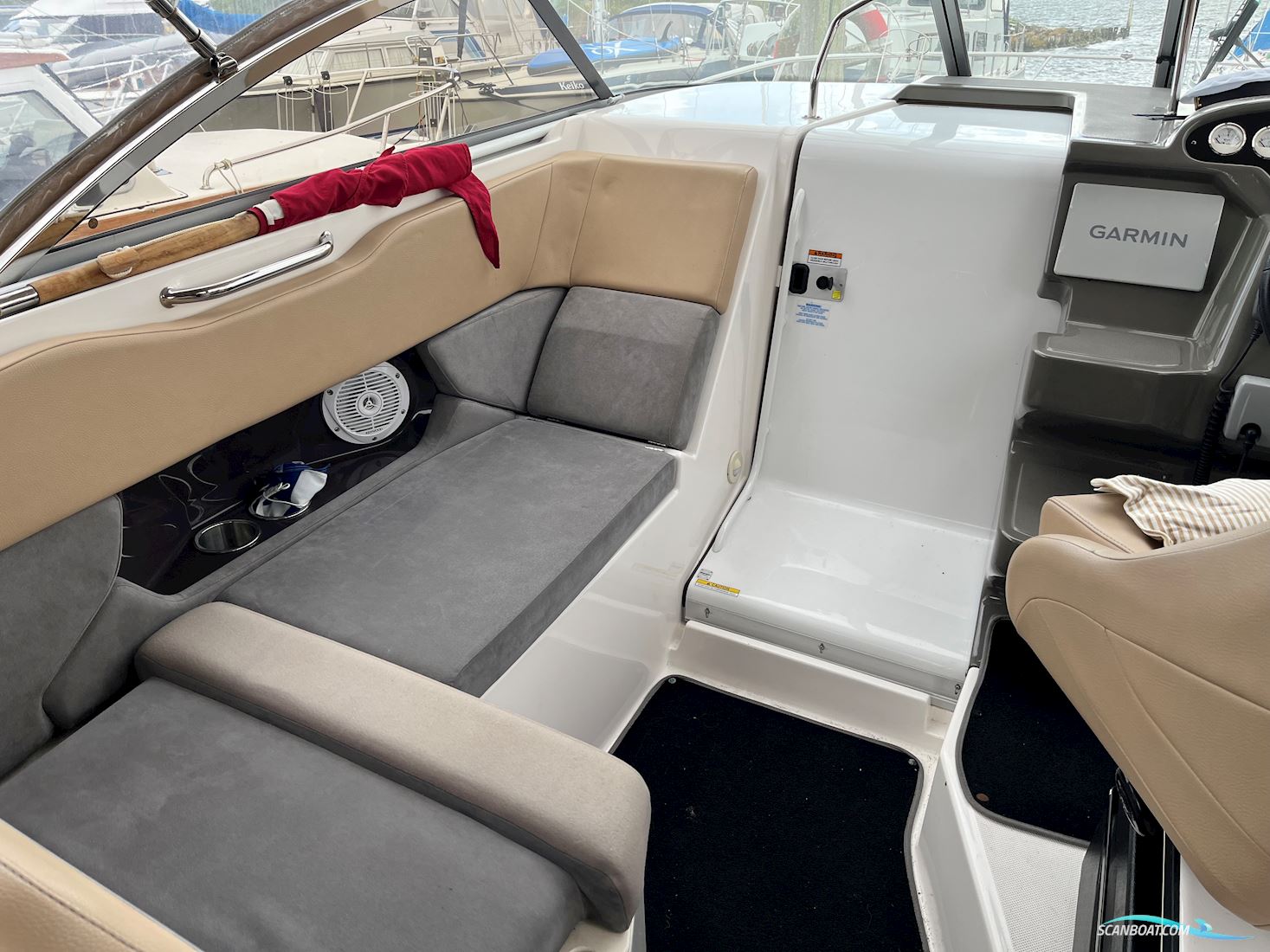 Regal 2565 Window Express