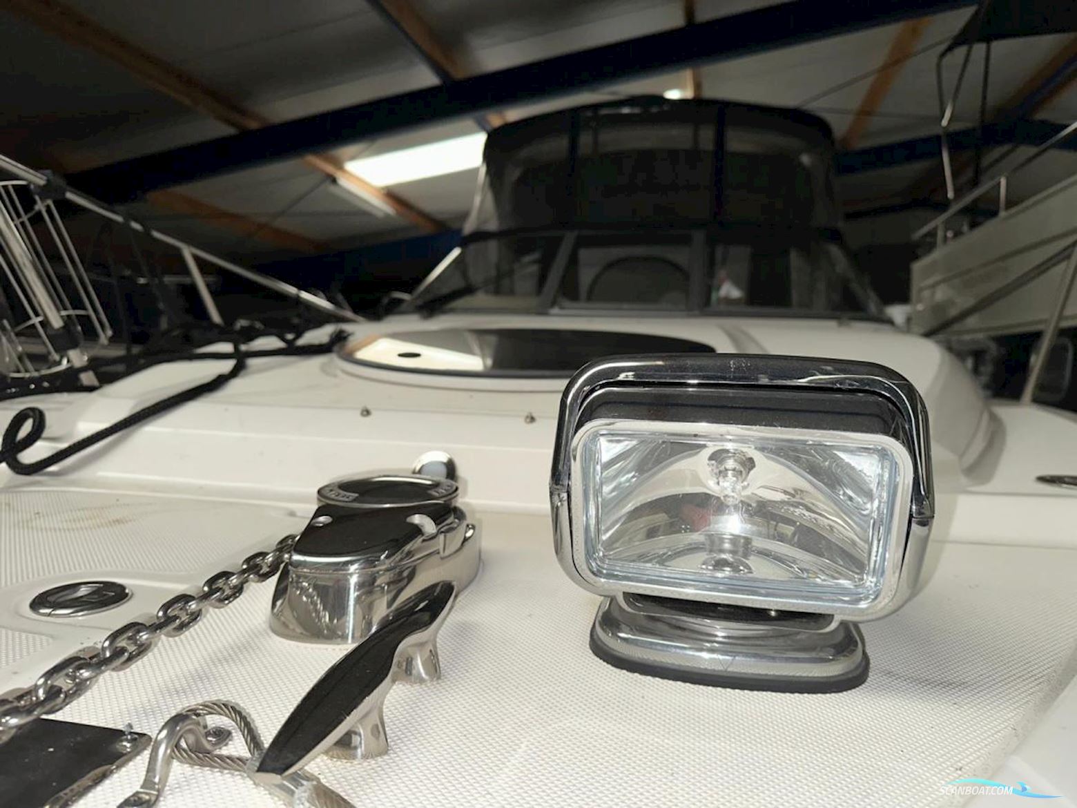 Regal 26 Express Cruiser