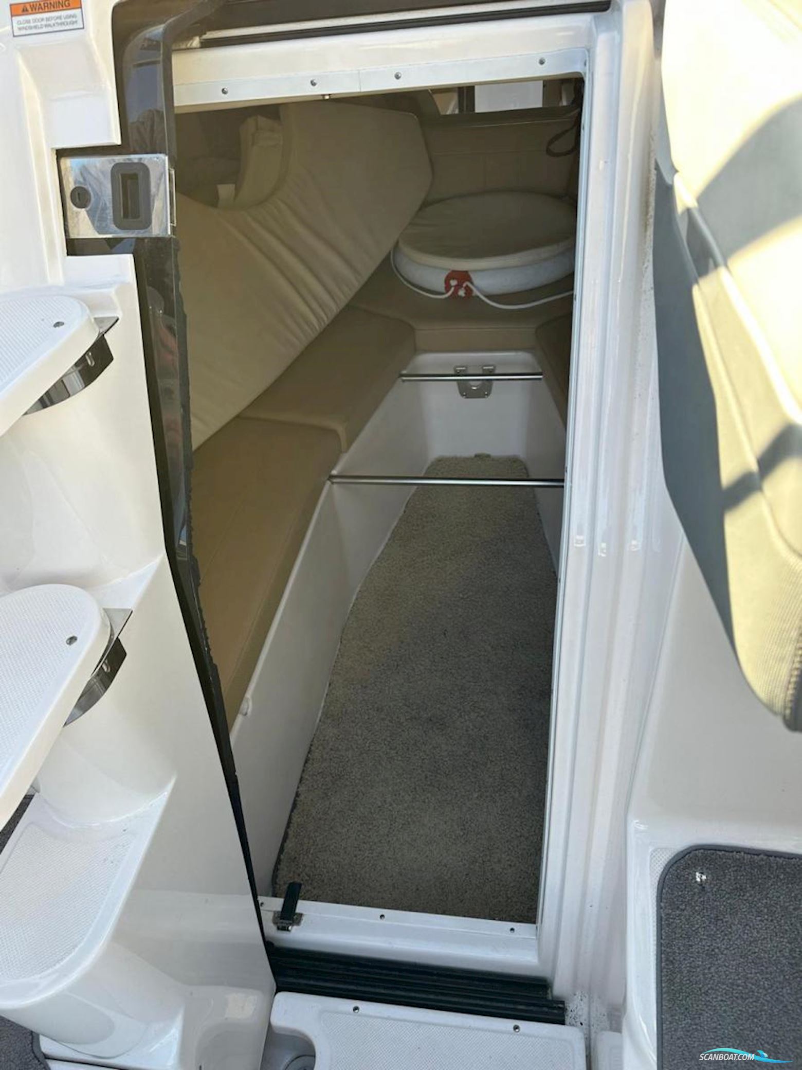 Regal 2750 Cuddy Cabin
