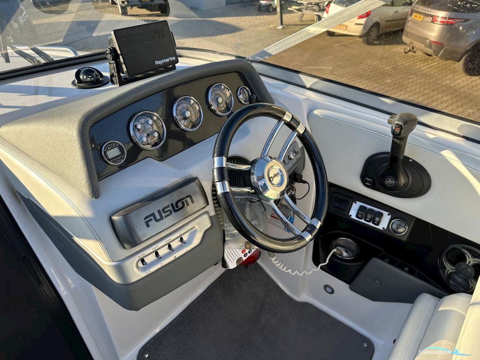 Regal 2750 Cuddy Cabin