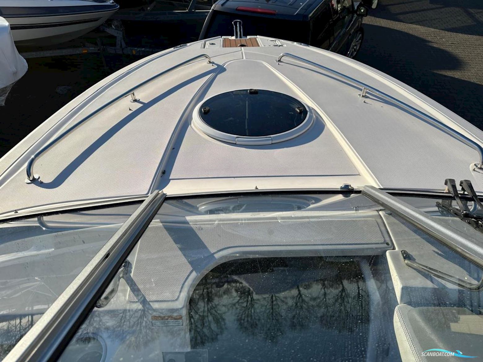 Regal 2750 Cuddy Cabin