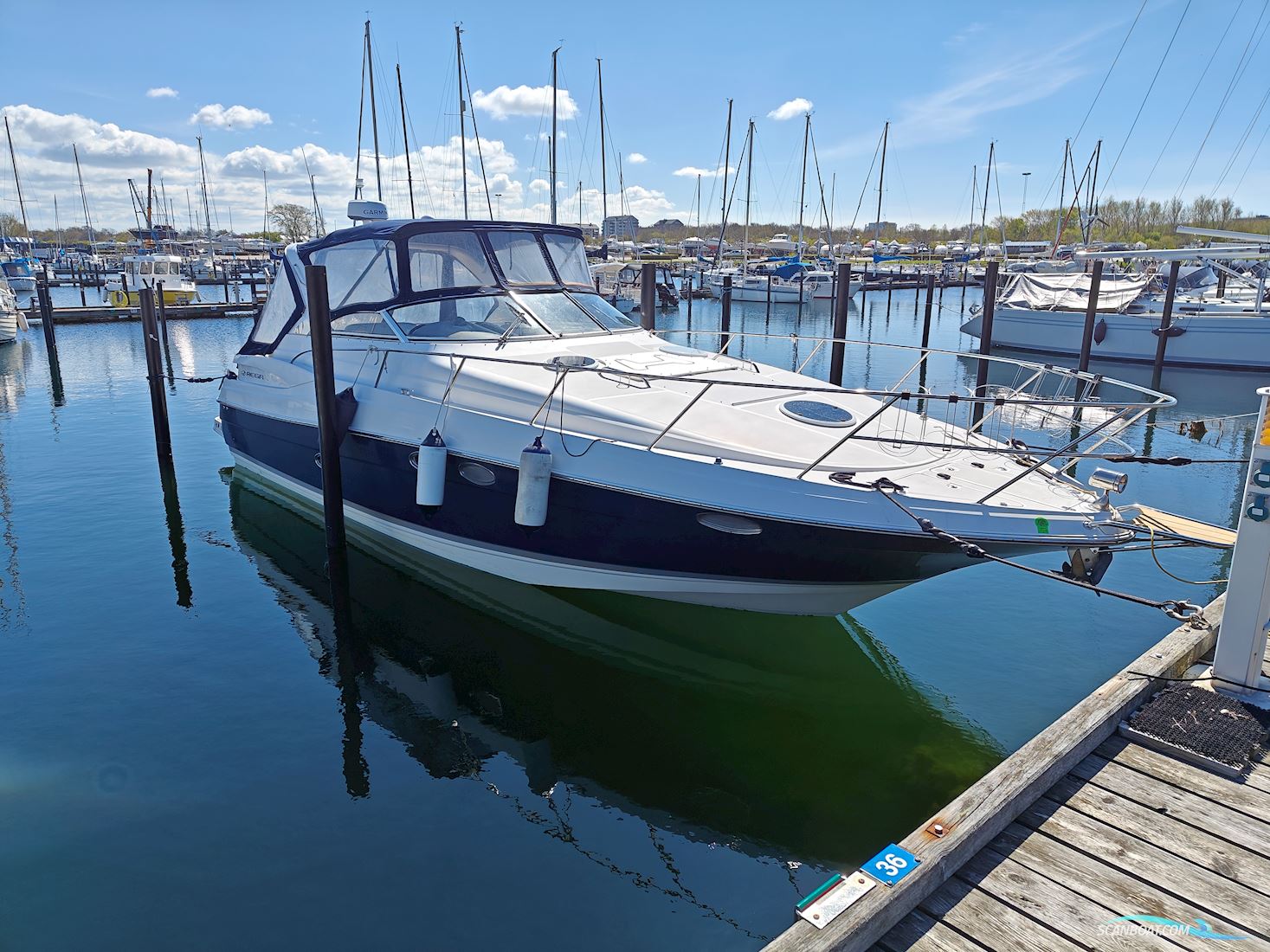 Regal 3560 Commodore VP KAD 300 EDC 2005 Motorboot 2005, mit Volvo Penta KAD 300 motor, Sweden