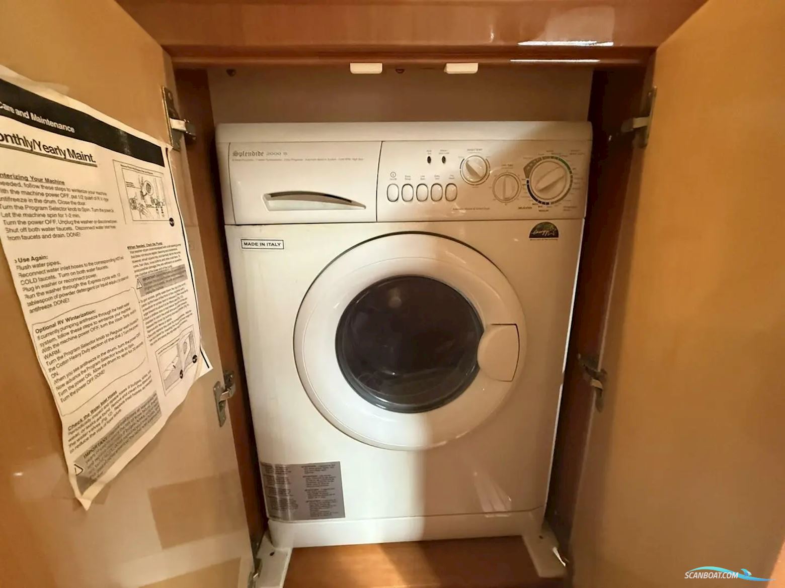 Regal 4460 Commodore