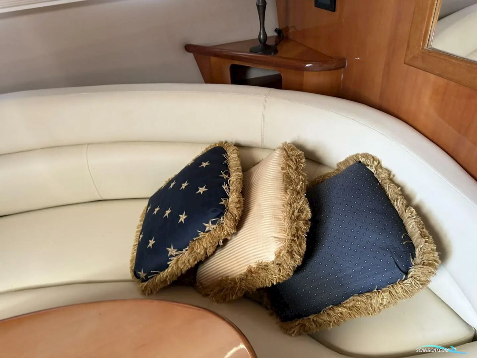 Regal 4460 Commodore