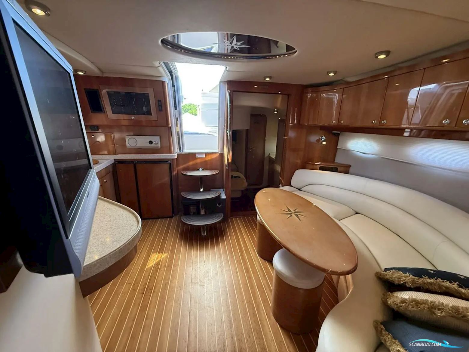 Regal 4460 Commodore