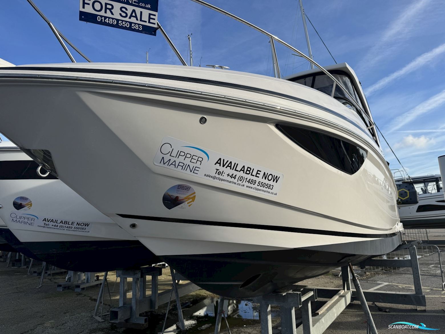 Regal Boats 28 Express