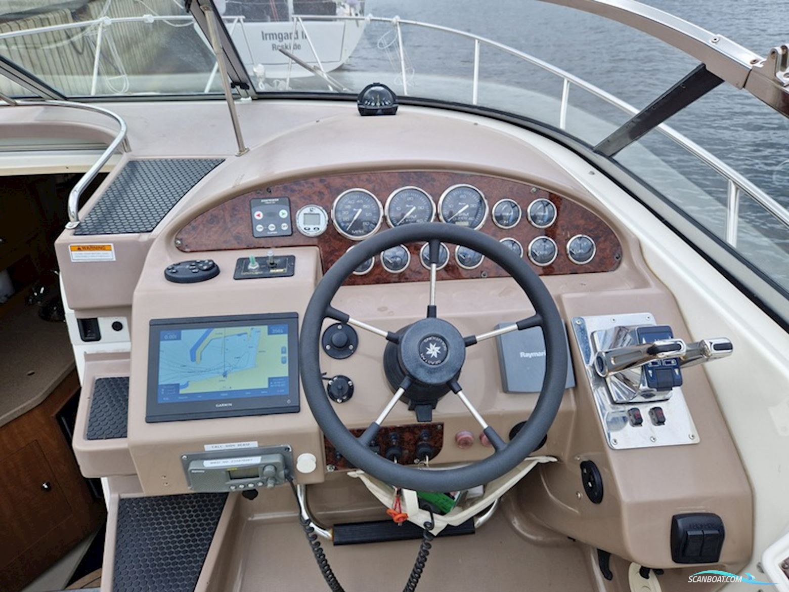 Regal Commodore 3060 Diesel