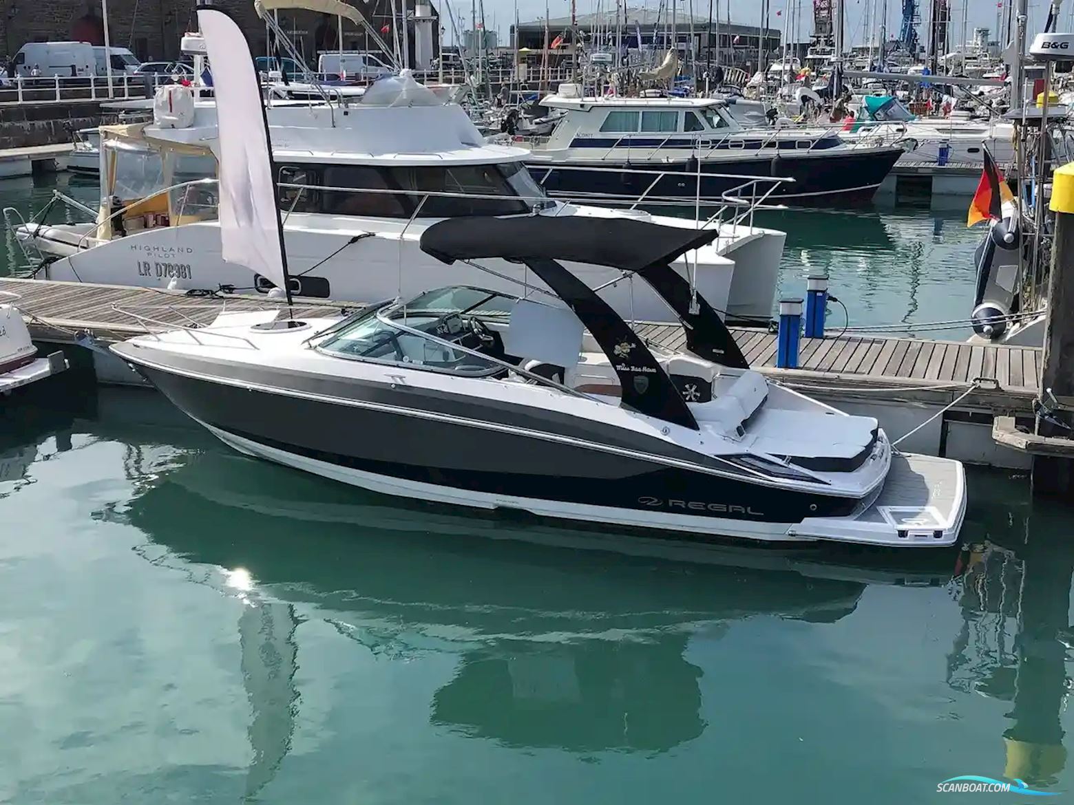 Regal Cuddy 2550