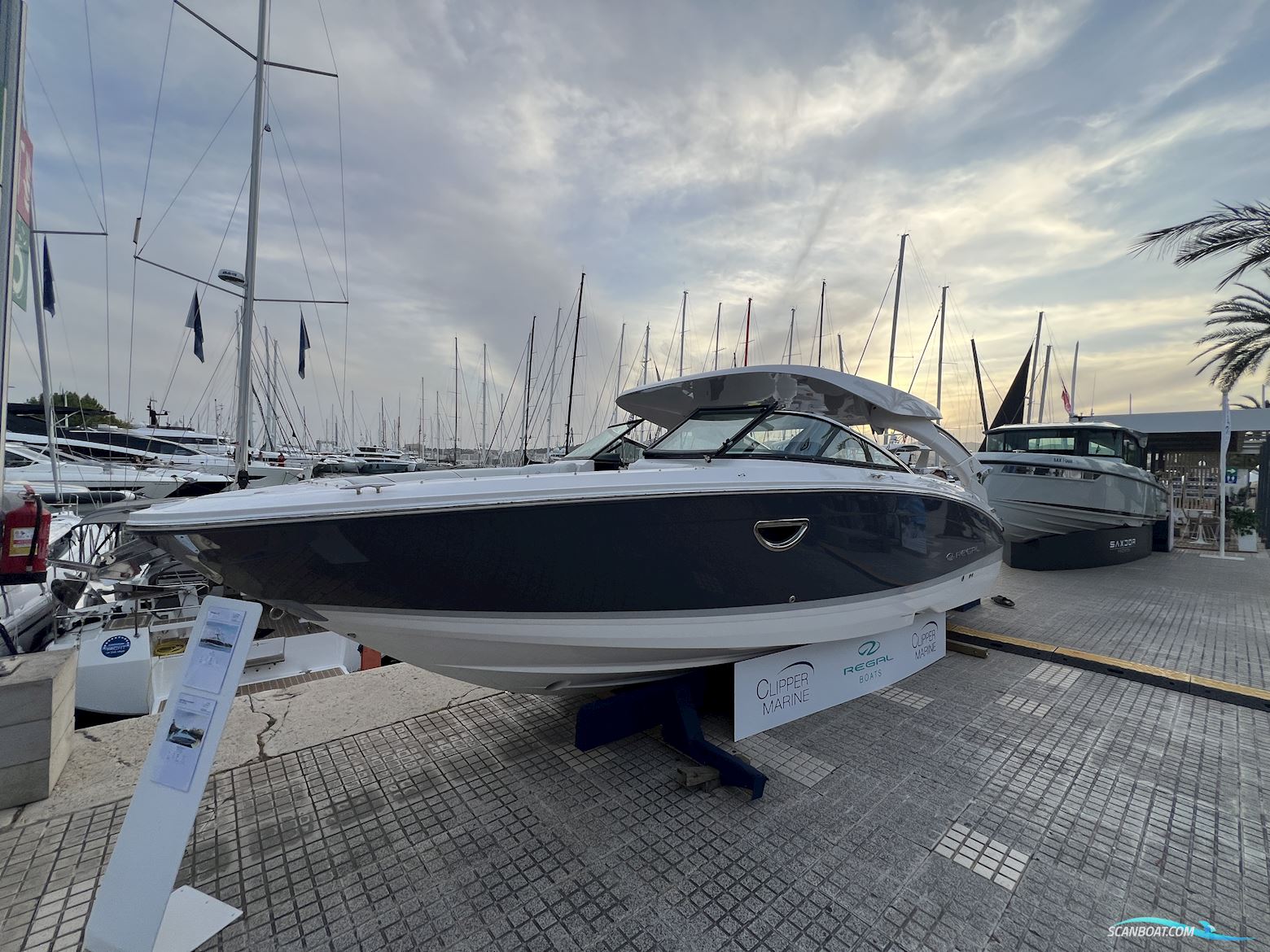 Regal LS6 Bowrider
