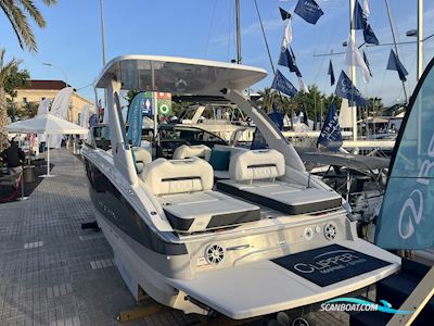 Regal LS6 Bowrider Motorboot 2025, mit Mercruiser motor, Spanien