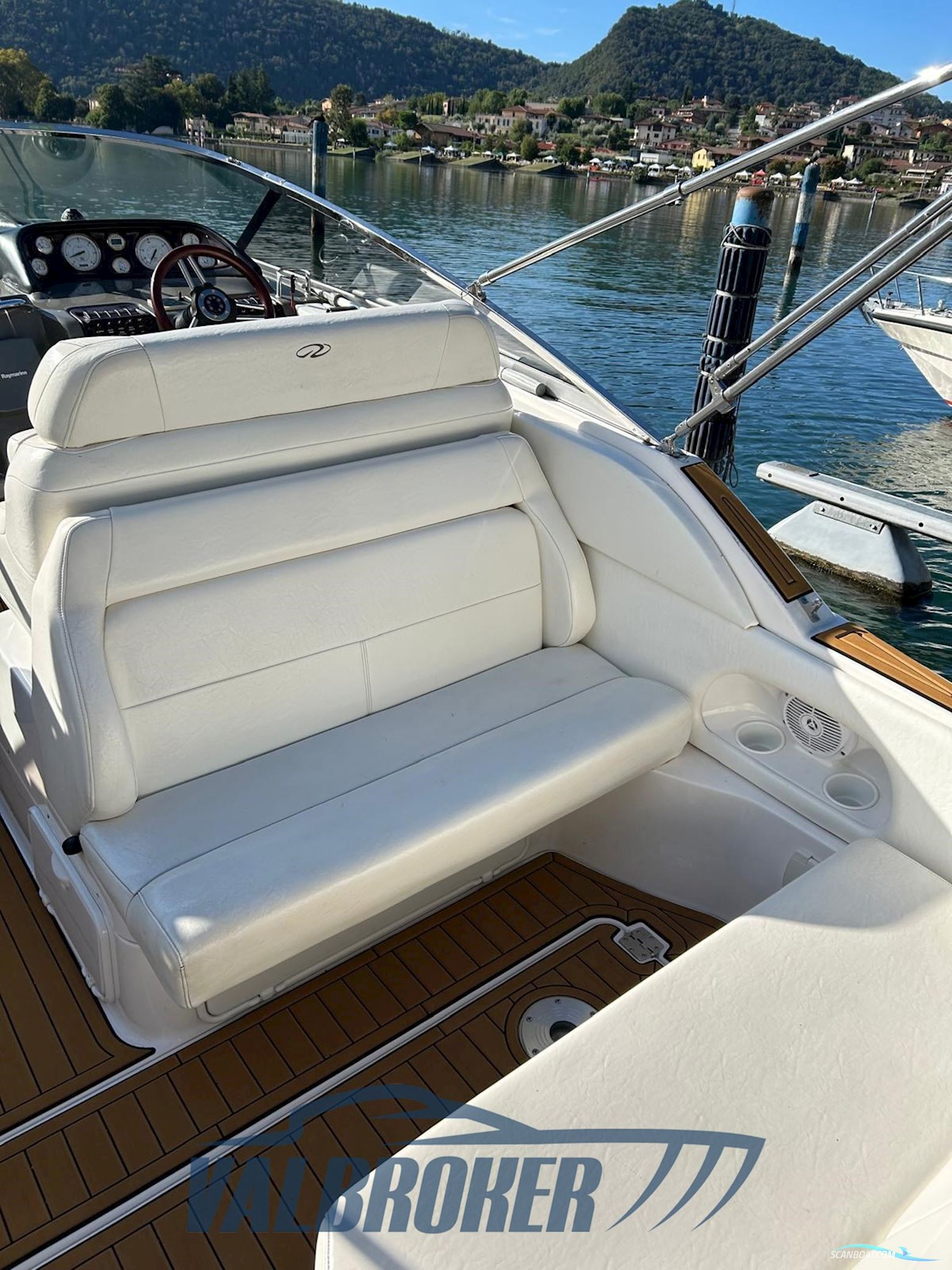 Regal Marine 2665