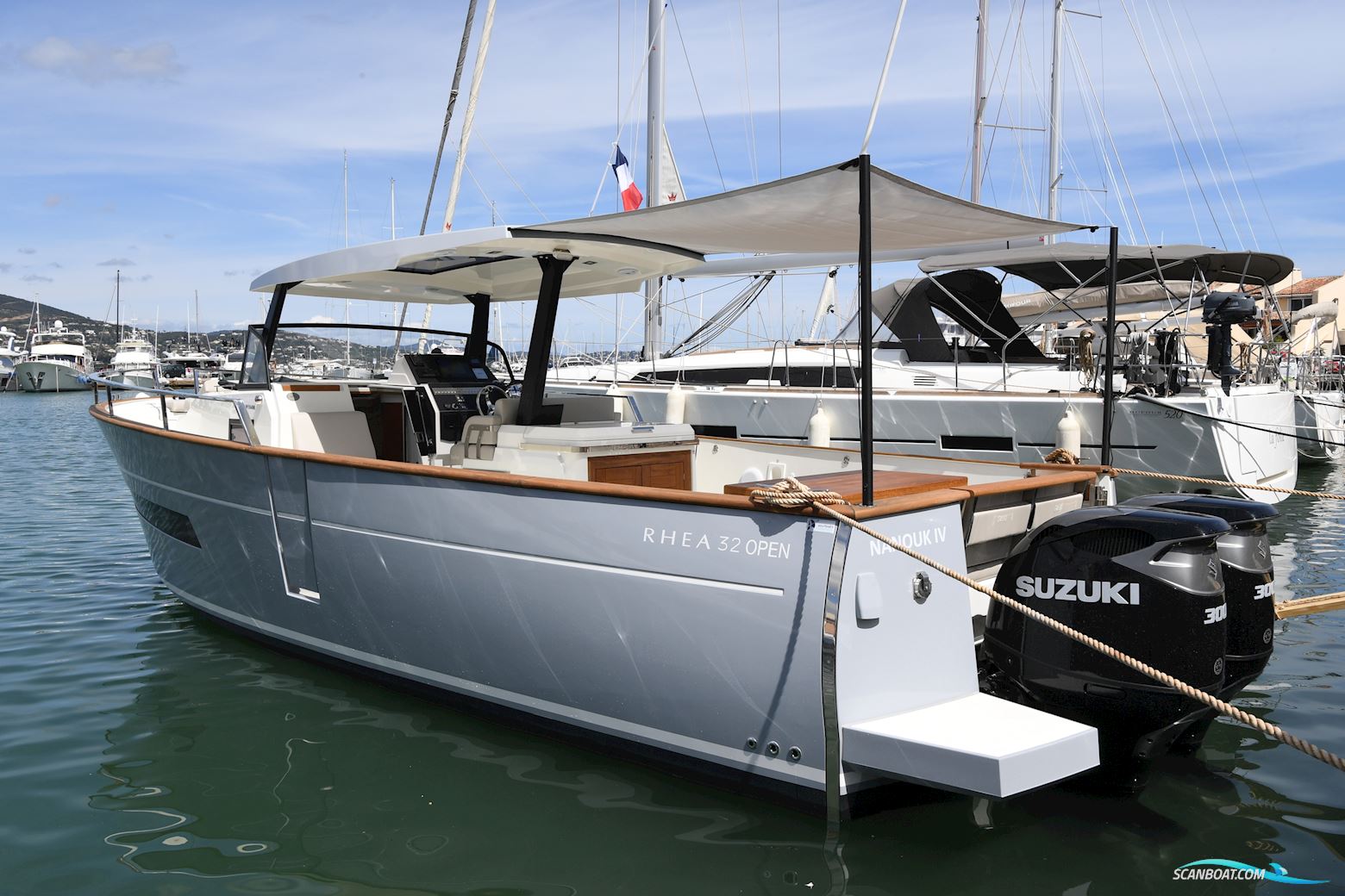 Rhéa 32 Open