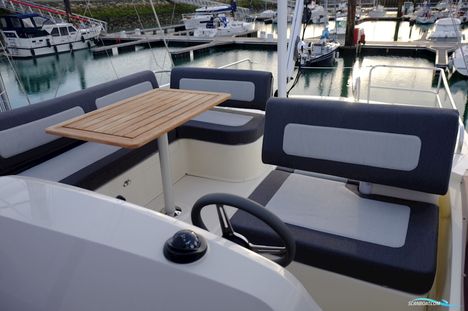 Rhea 34 Trawler