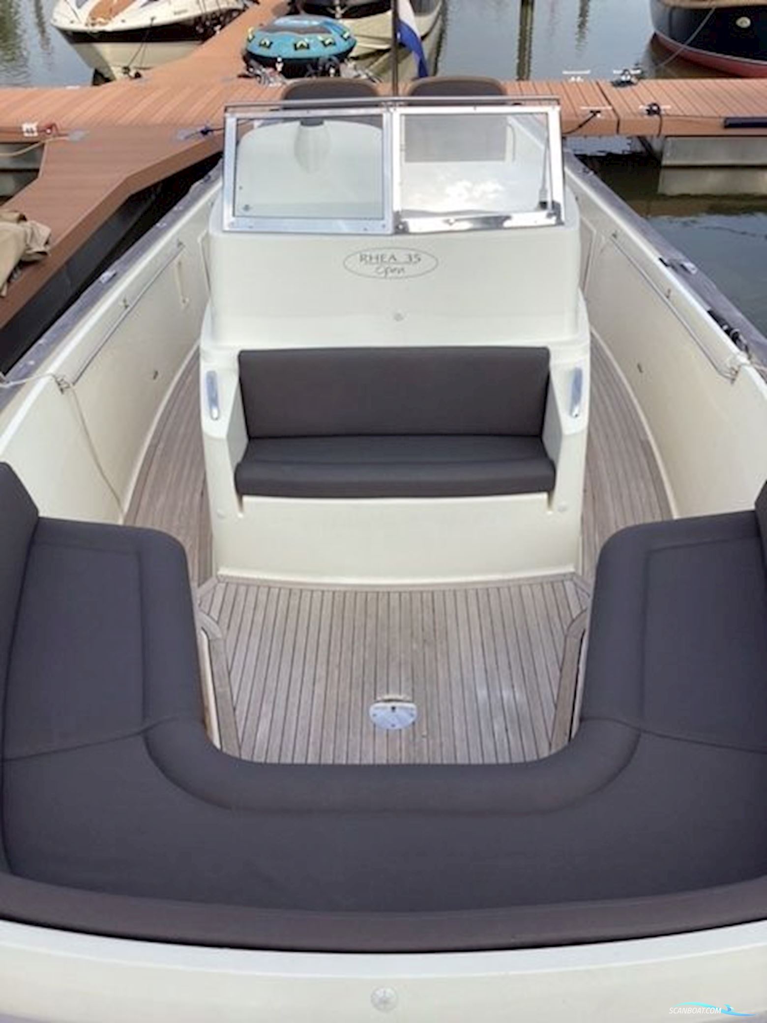 Rhéa 35 Open