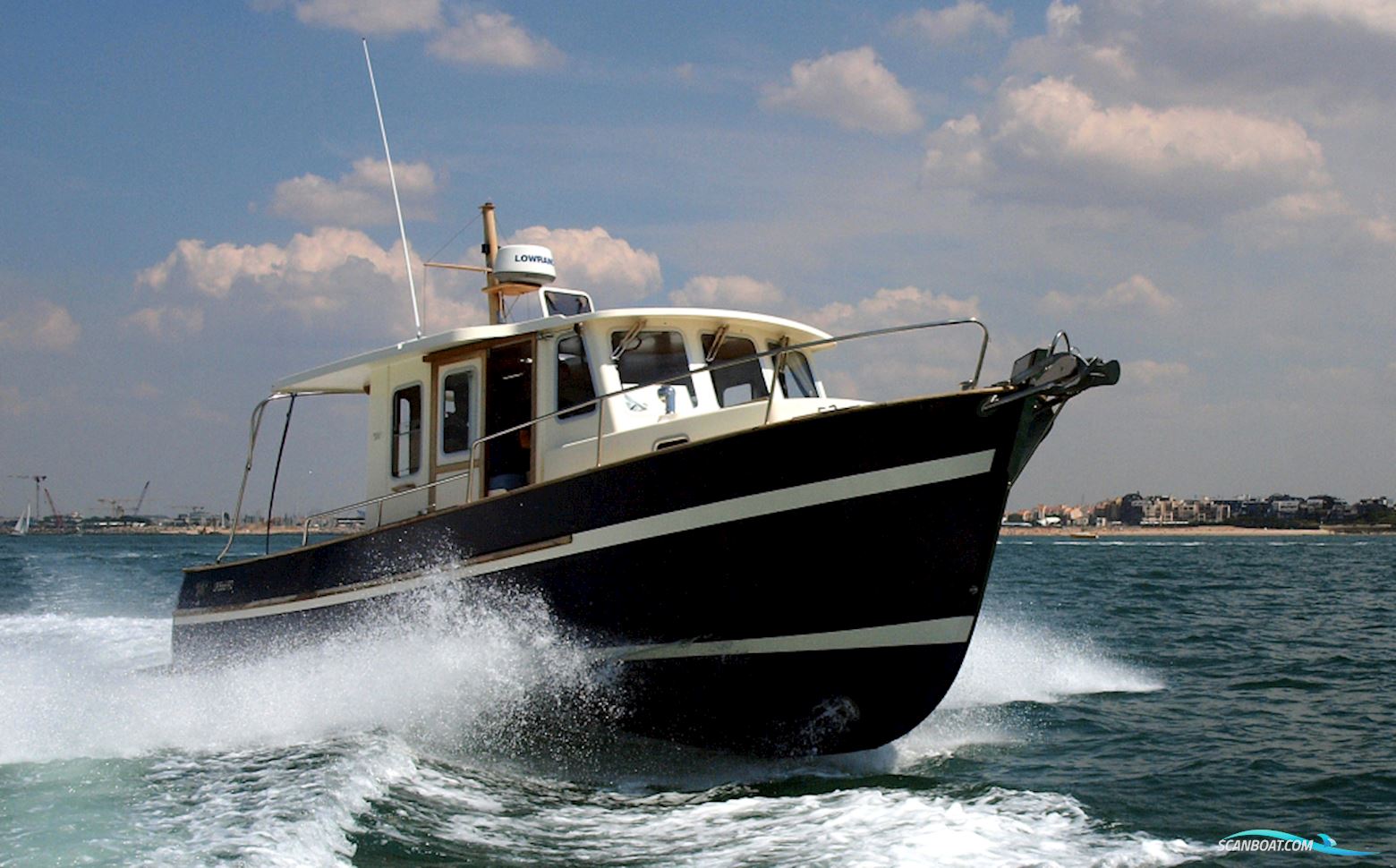 Rhea 850 Timonier Motorboot 2026, Frankreich