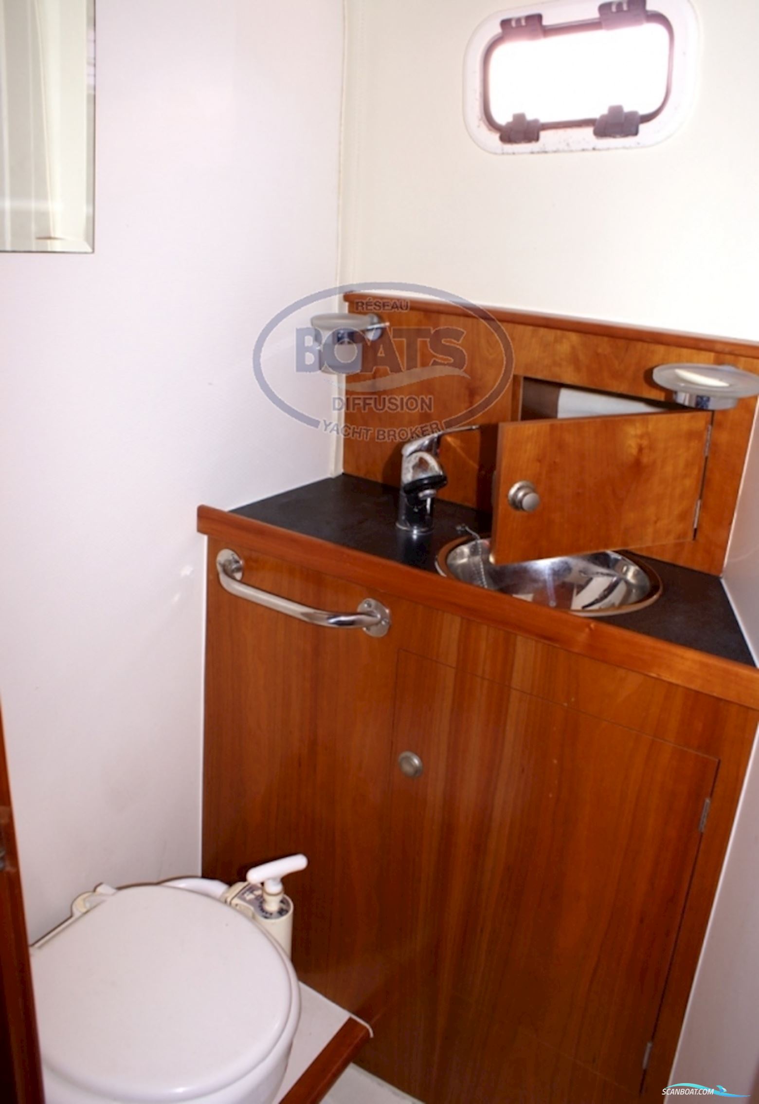 Rhea Marine Rhea 850 Timonerie