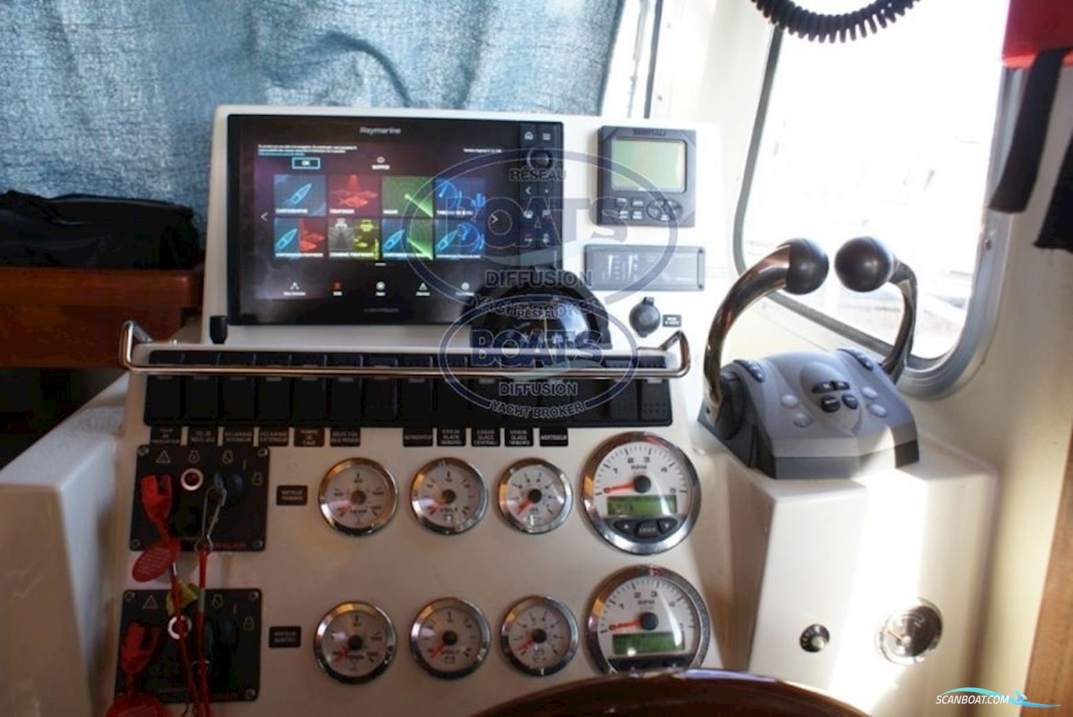 Rhea Marine RHEA 850 TIMONERIE