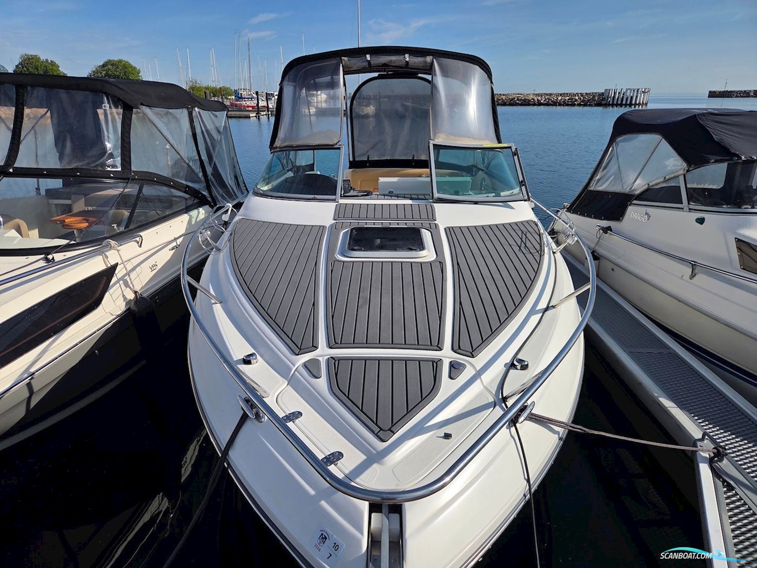 Rinker 230 Atlantic