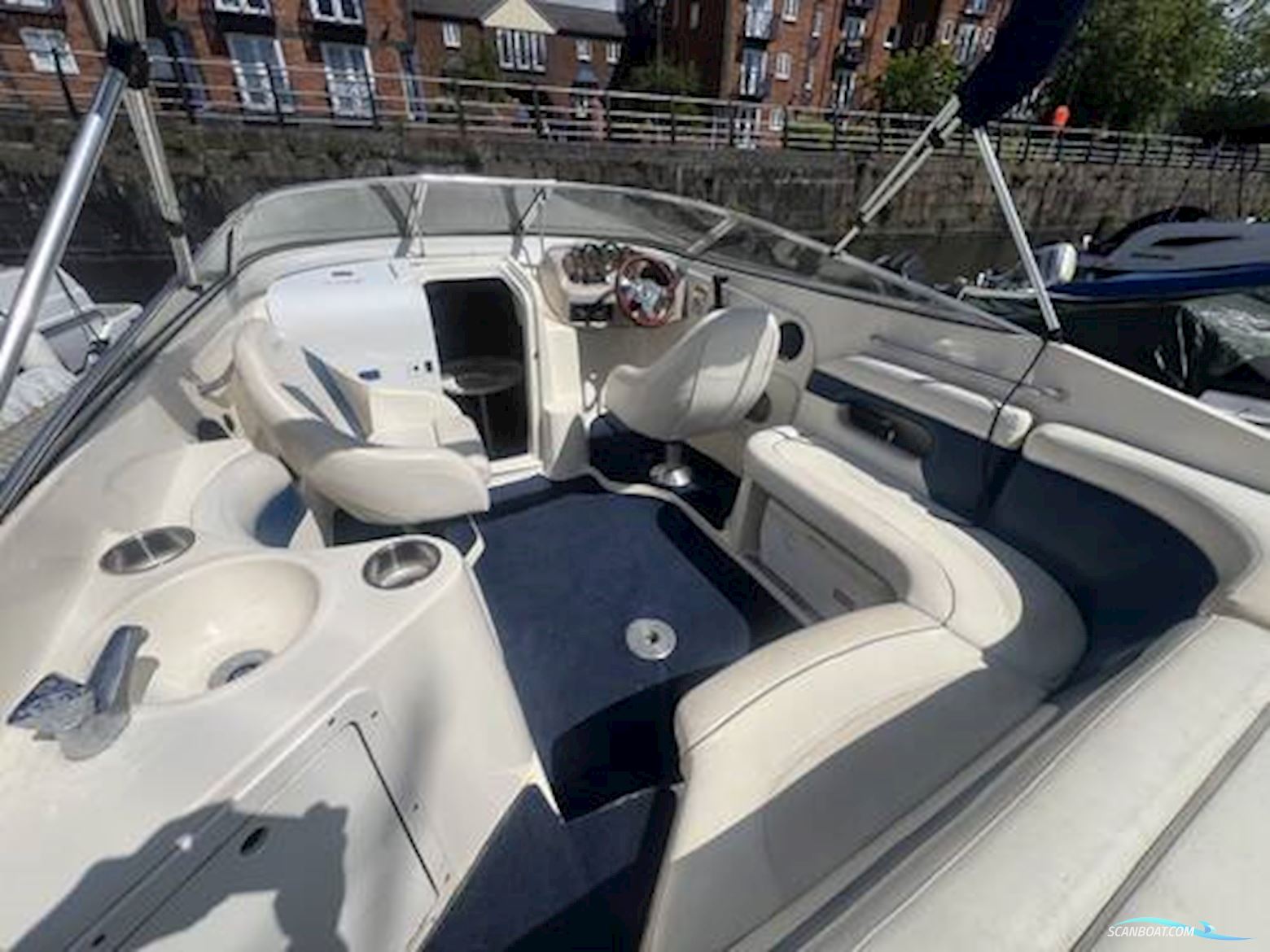 Rinker 232 Captiva