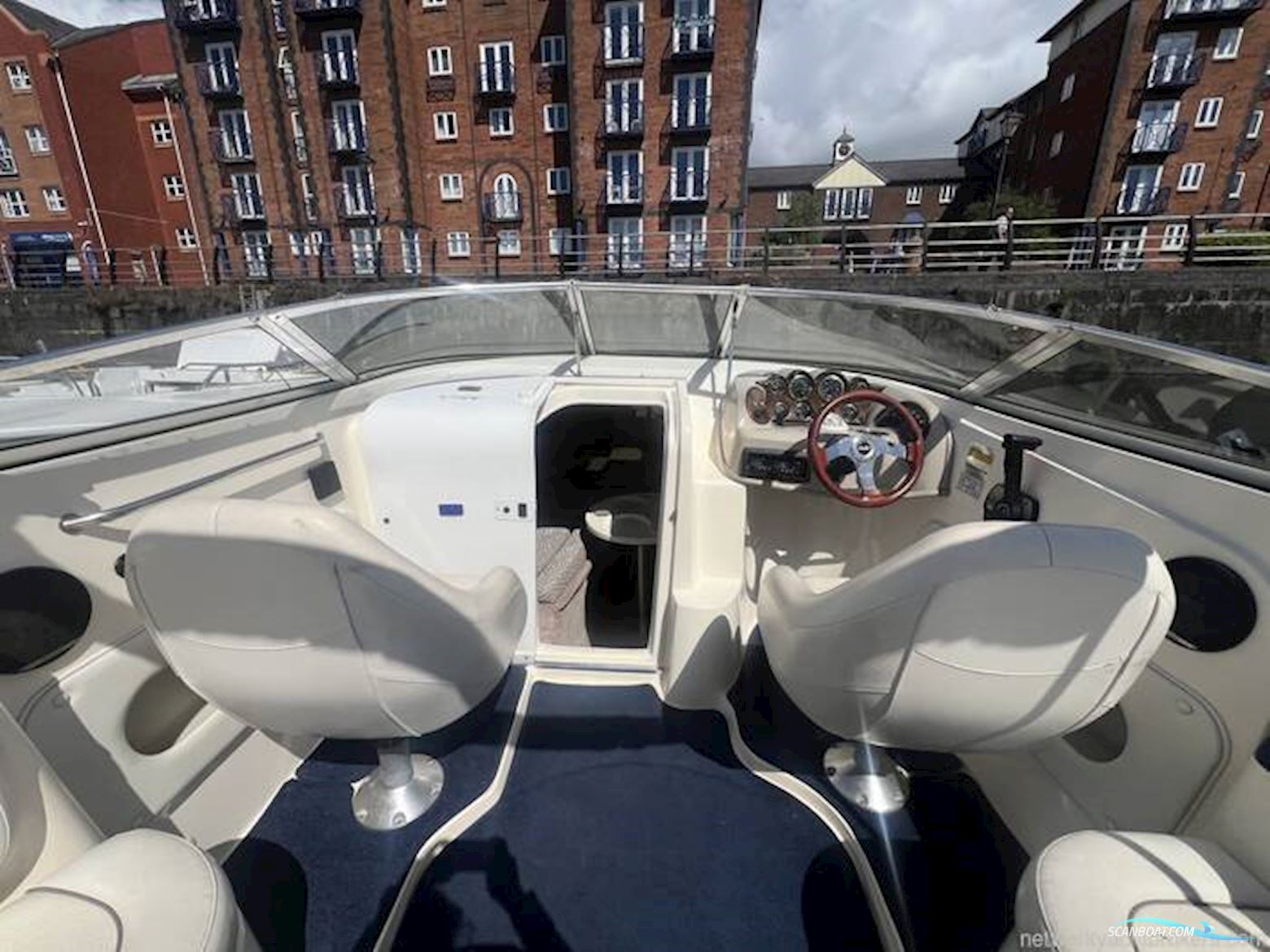 Rinker 232 Captiva