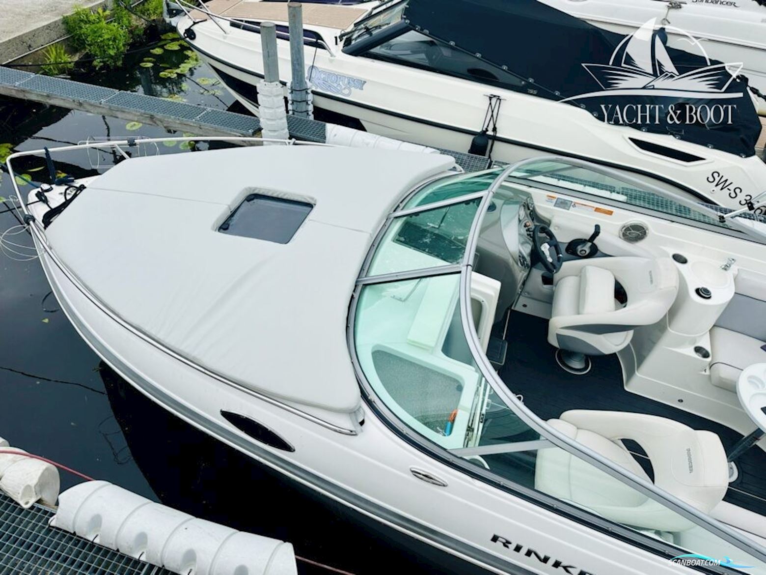 Rinker 246 Captiva