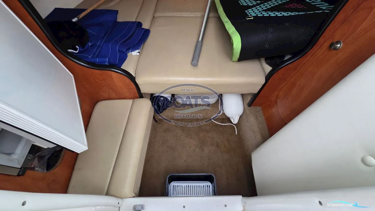 Rinker 262 Captiva Cuddy