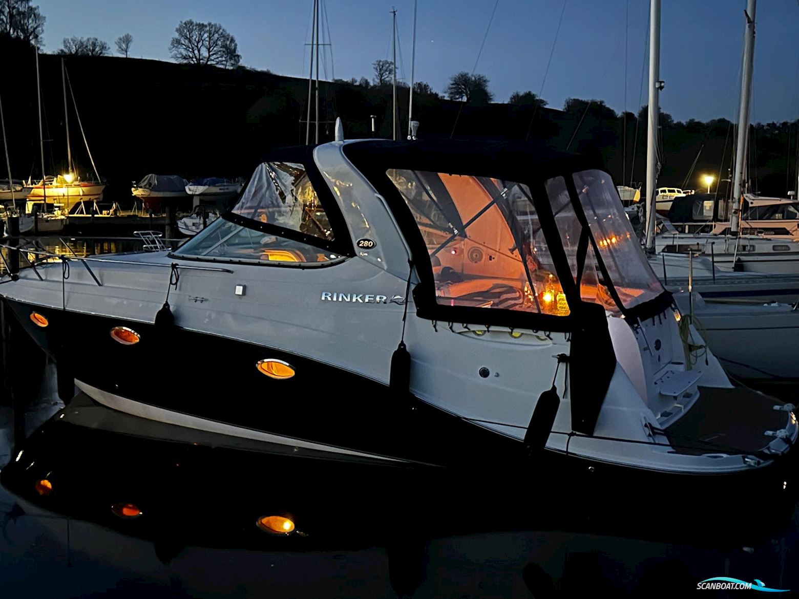 Rinker 280 Express Diesel