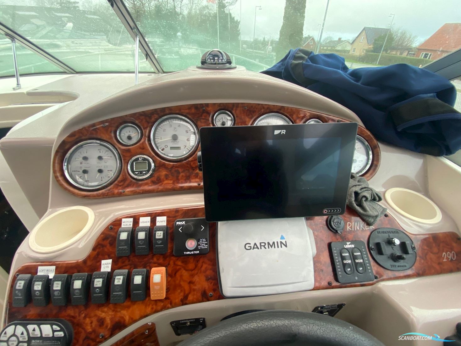 Rinker 290 Fiesta Wee