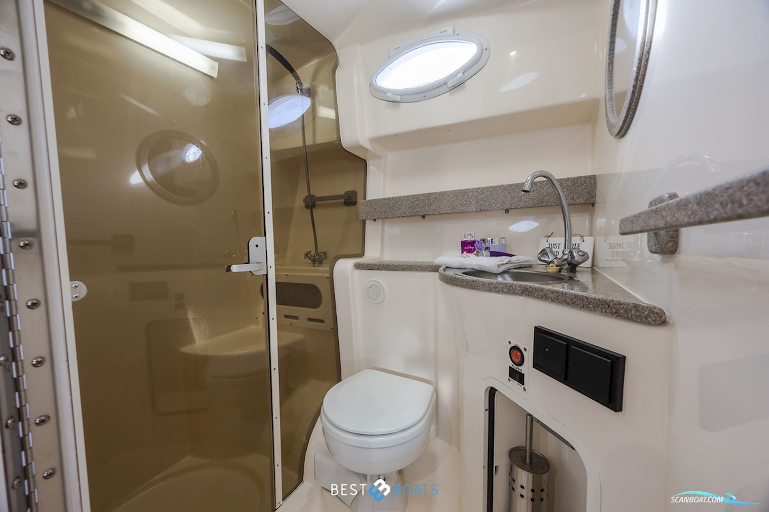 Rinker 342 Fiesta Vee