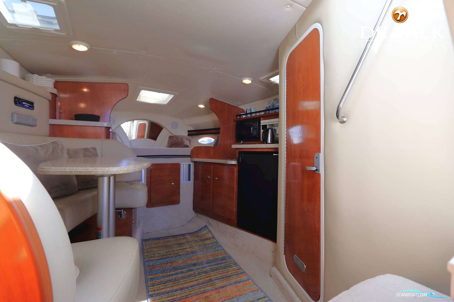 Rinker Fiesta Vee 320