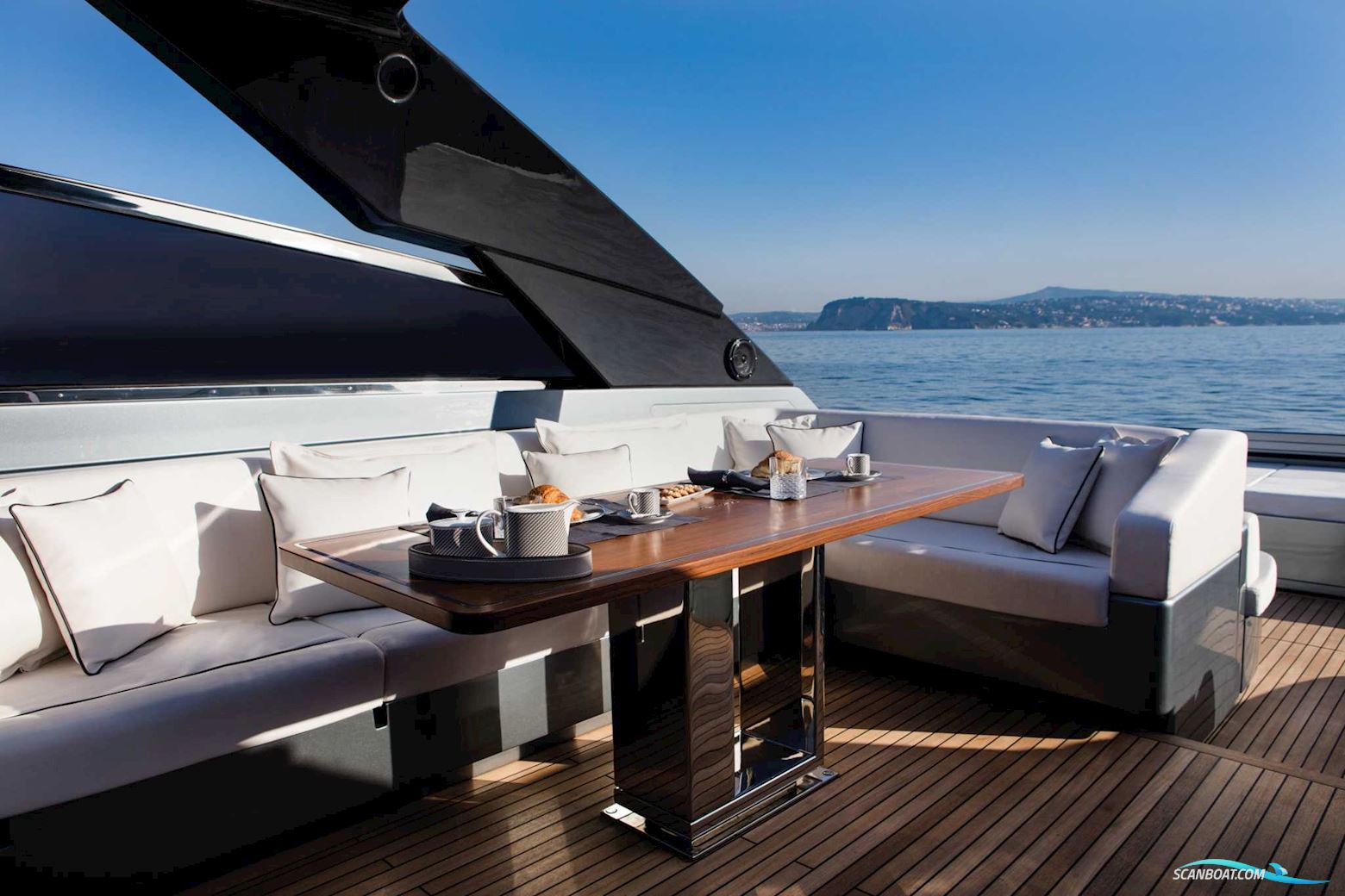 Riva 76′ Bahamas