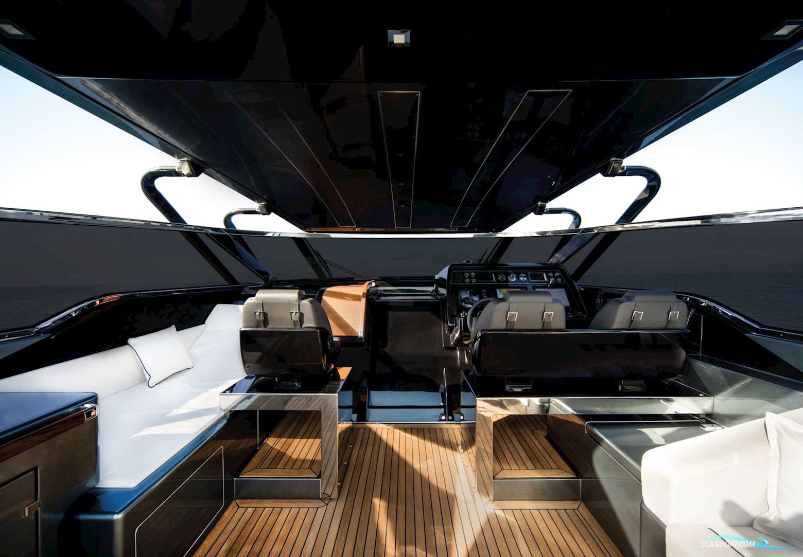 Riva 76′ Bahamas